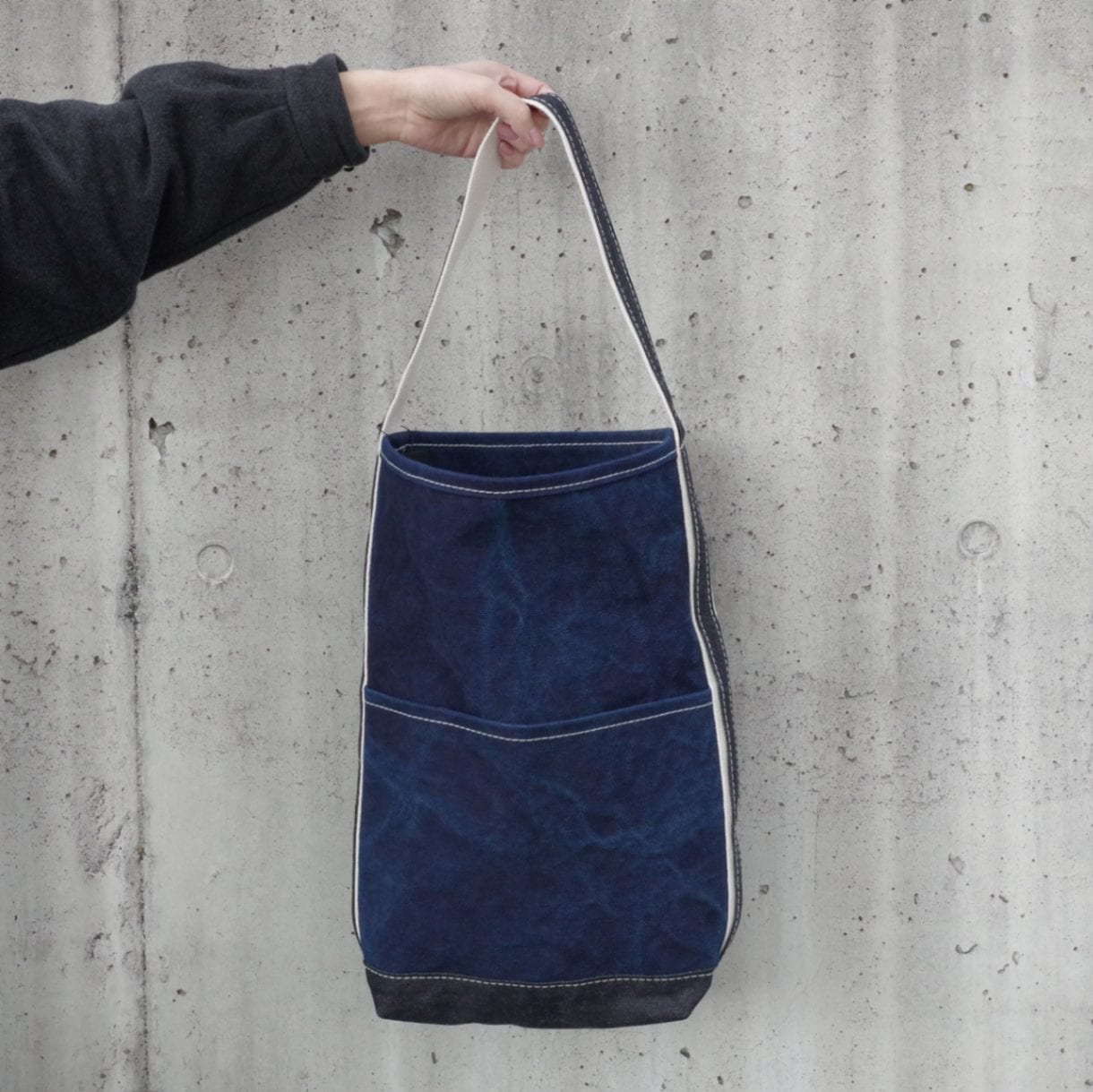 新品！OUTIL SAC MOUCHARD BOUTEILLE トートバッグ OUTIL SAC MOUCHARD BOUTEILLE (OV-G007)