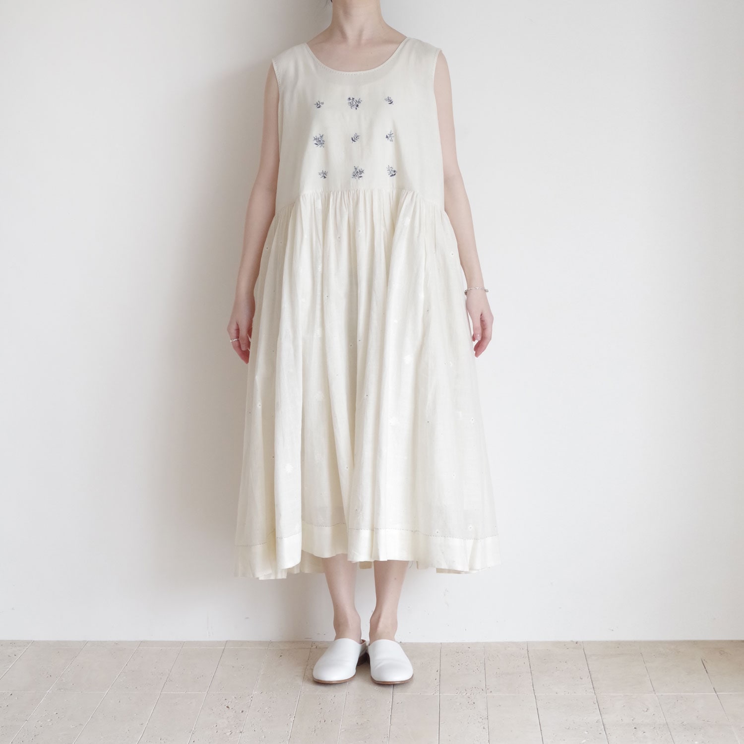 maku textiles マクテキスタイルズ : CASANDRA エンブロイダリー