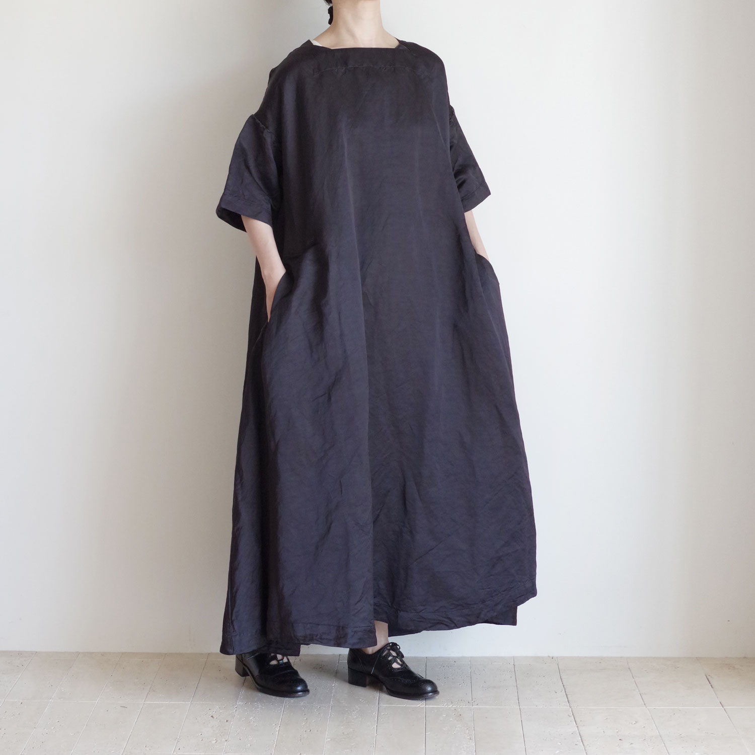 全ての : ケイシーケイシー CASEY CASEY WOW サテンAライン DRESS ワンピース