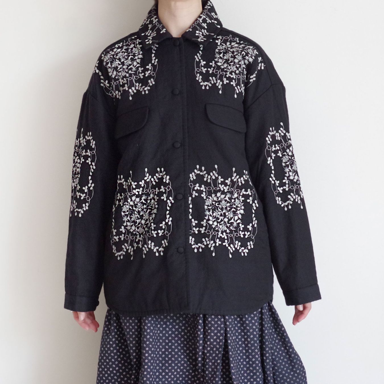 AODRESS アオドレス : quilt emblem flowers loose fit blouson 刺繍