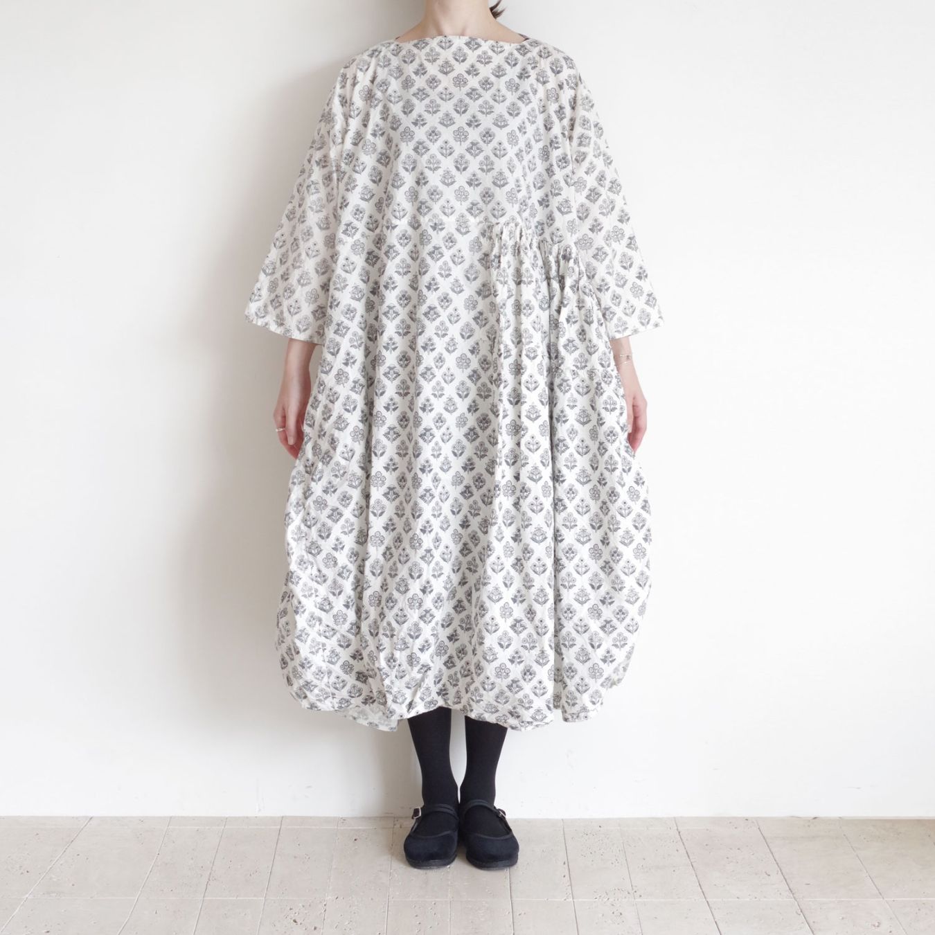 AODRESS アオドレス : boat neck all spice dress (mono flowers