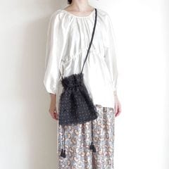 AODRESS アオドレス 古布刺繍ワンピース黒 AODRESSのインド刺繍のドレス① | DOUBLE MAISON