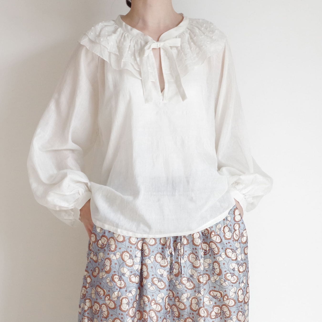 BUNON ブノン : Frill Flare Blouse フリルフレームブラウス | BUNON