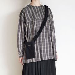 R&D.M.Co- FRILL BODY BAG フリルボディバック ブラック R&D.M.Co- FRILL BODY BAG フリルボディバック ブラック R&D.M