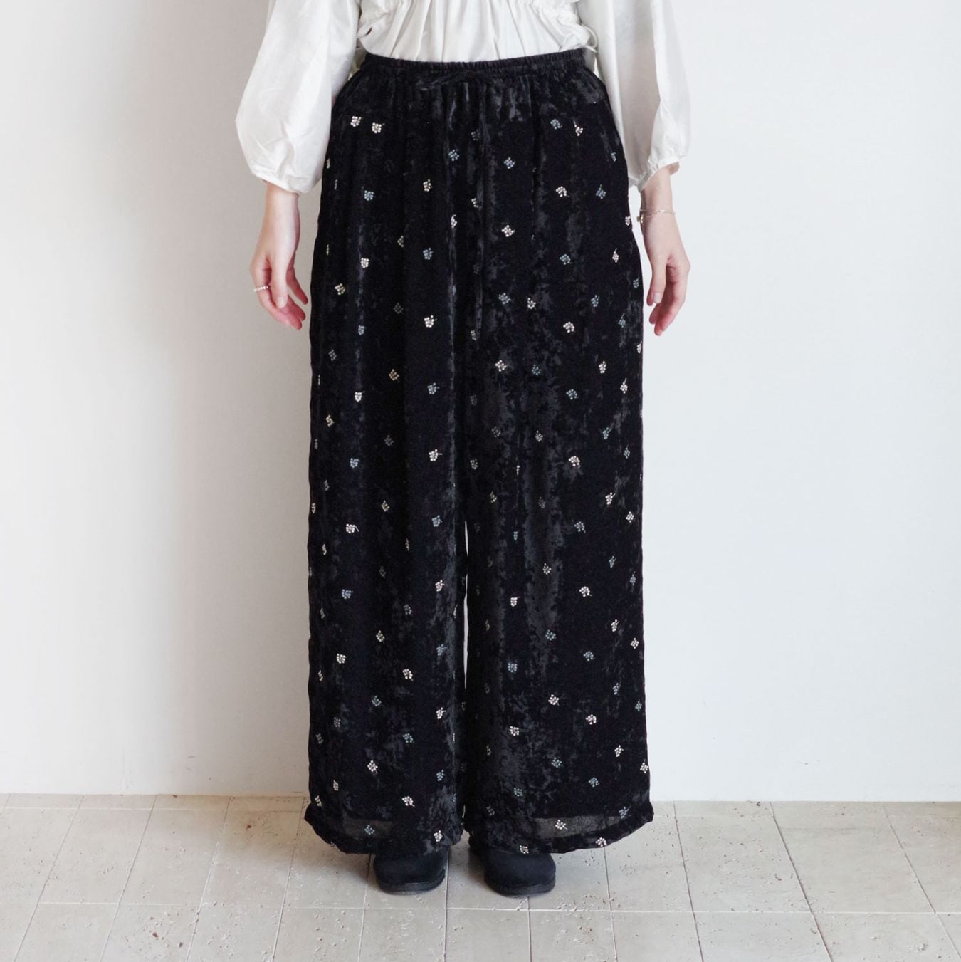 kijinokanosei キジノカノウセイ : wide pants ベルベットエンブロイ
