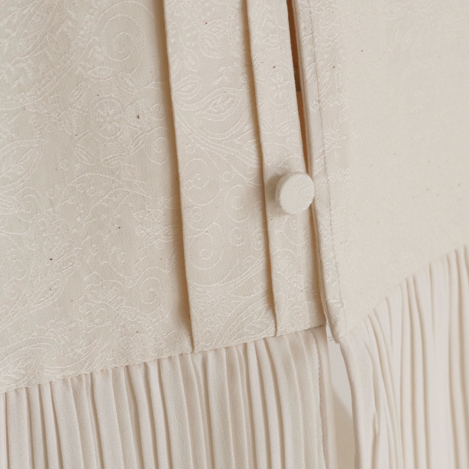 the last flower of the afternoon : �ҤȤĤ֤κ� tucked kraplap vest