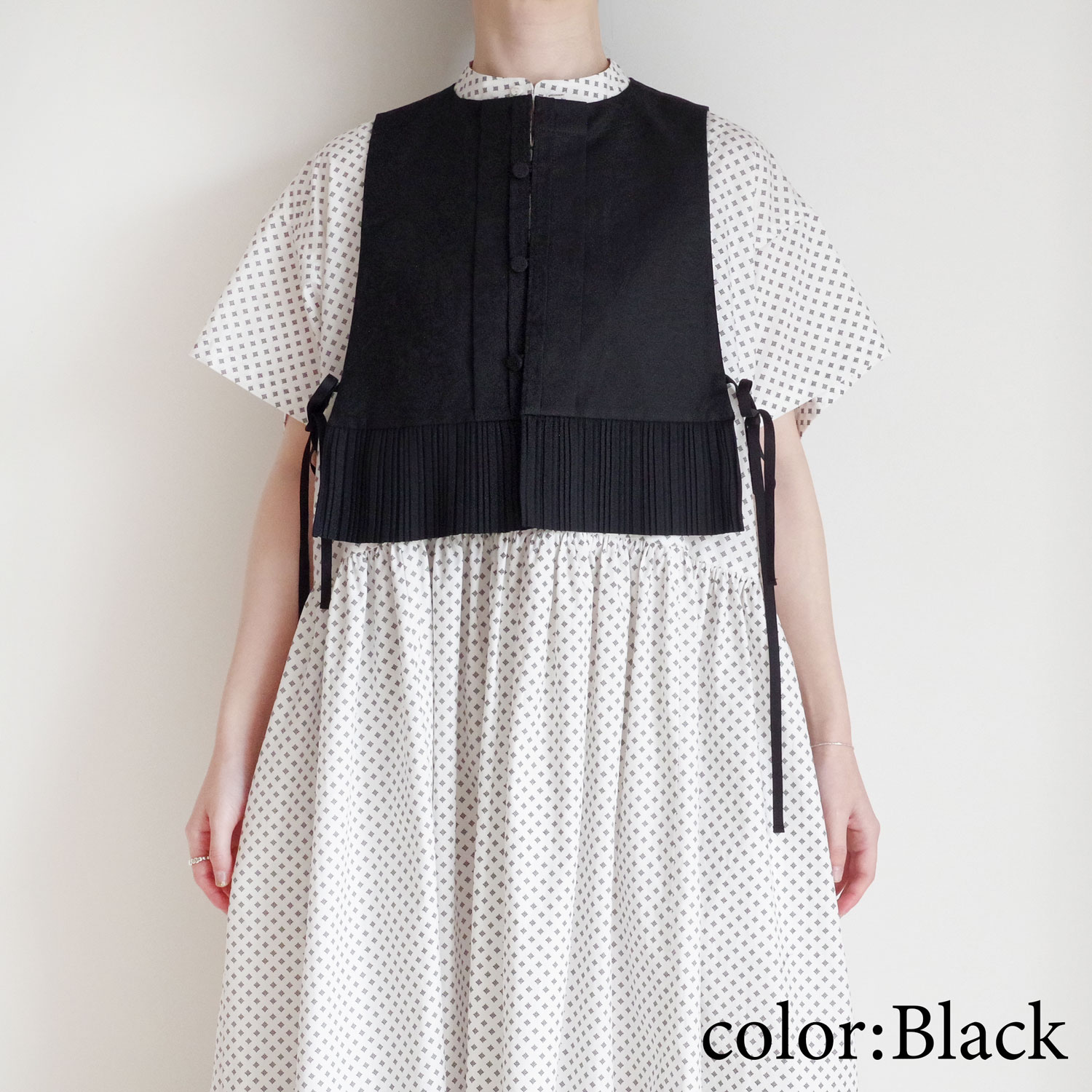 the last flower of the afternoon : �ҤȤĤ֤κ� tucked kraplap vest