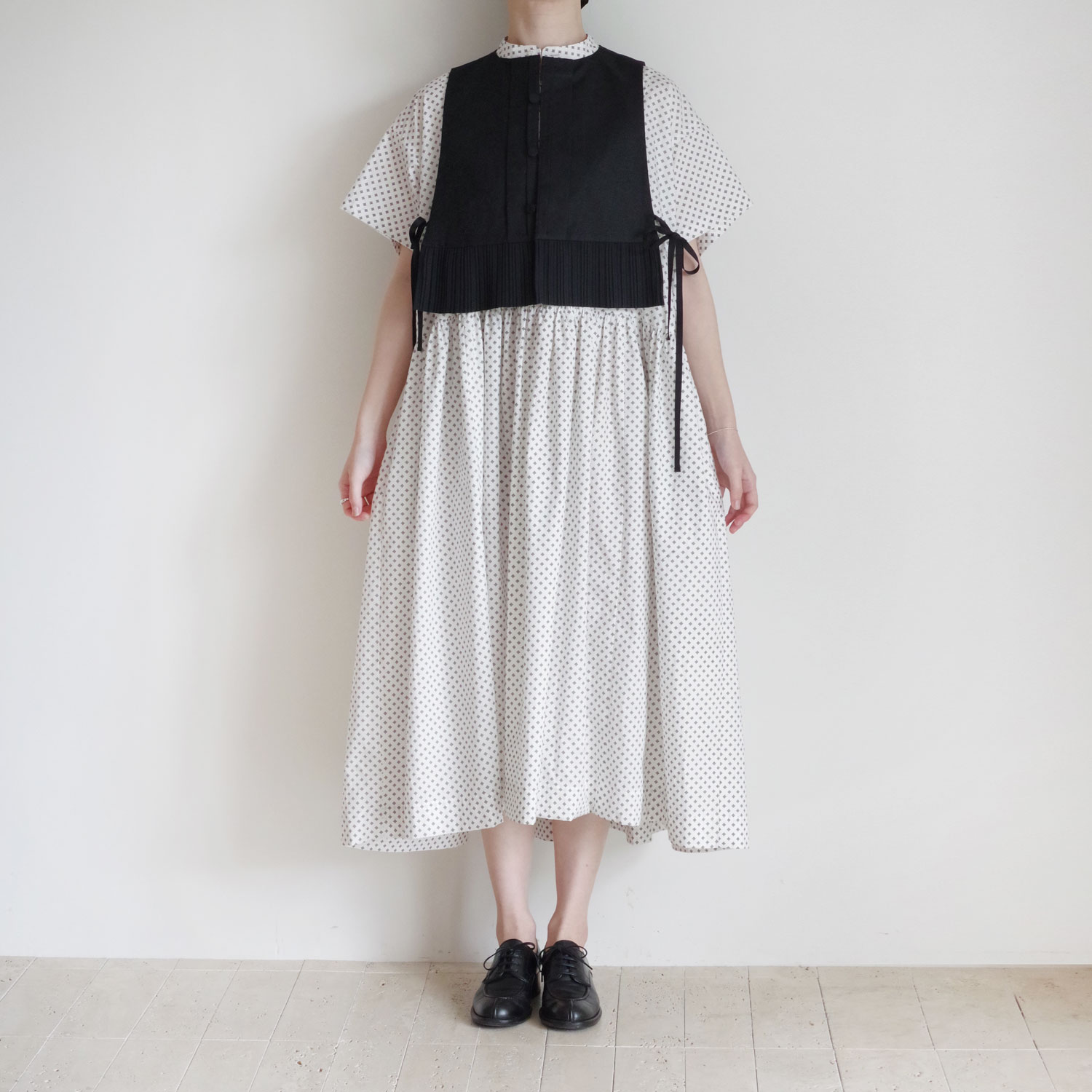 the last flower of the afternoon : �ҤȤĤ֤κ� tucked kraplap vest