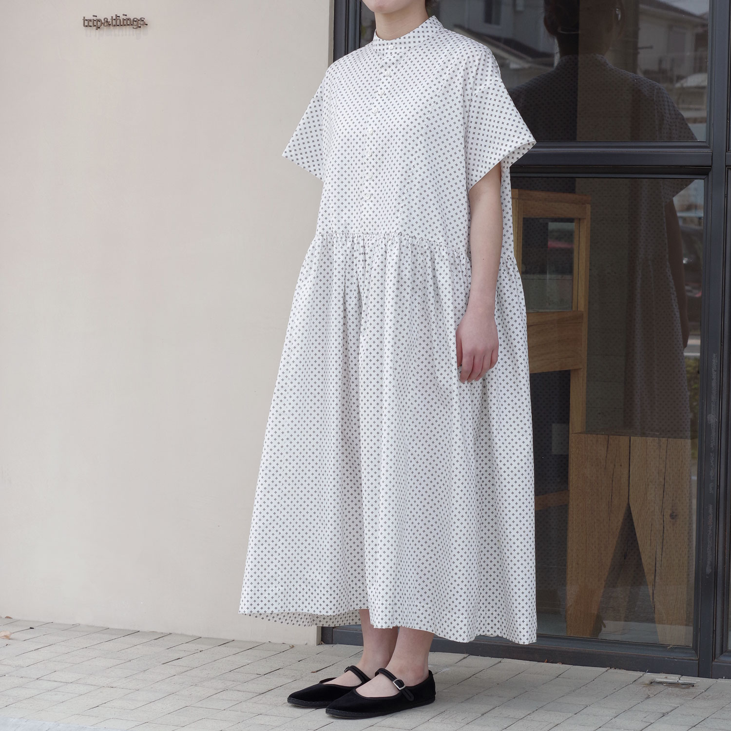 the last flower of the afternoon : Ǥ half sleeve shirt dress
