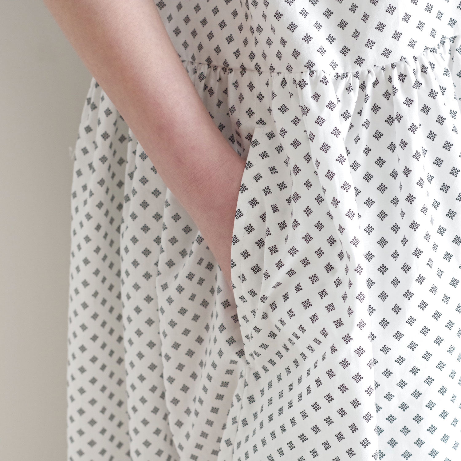 the last flower of the afternoon : Ǥ half sleeve shirt dress