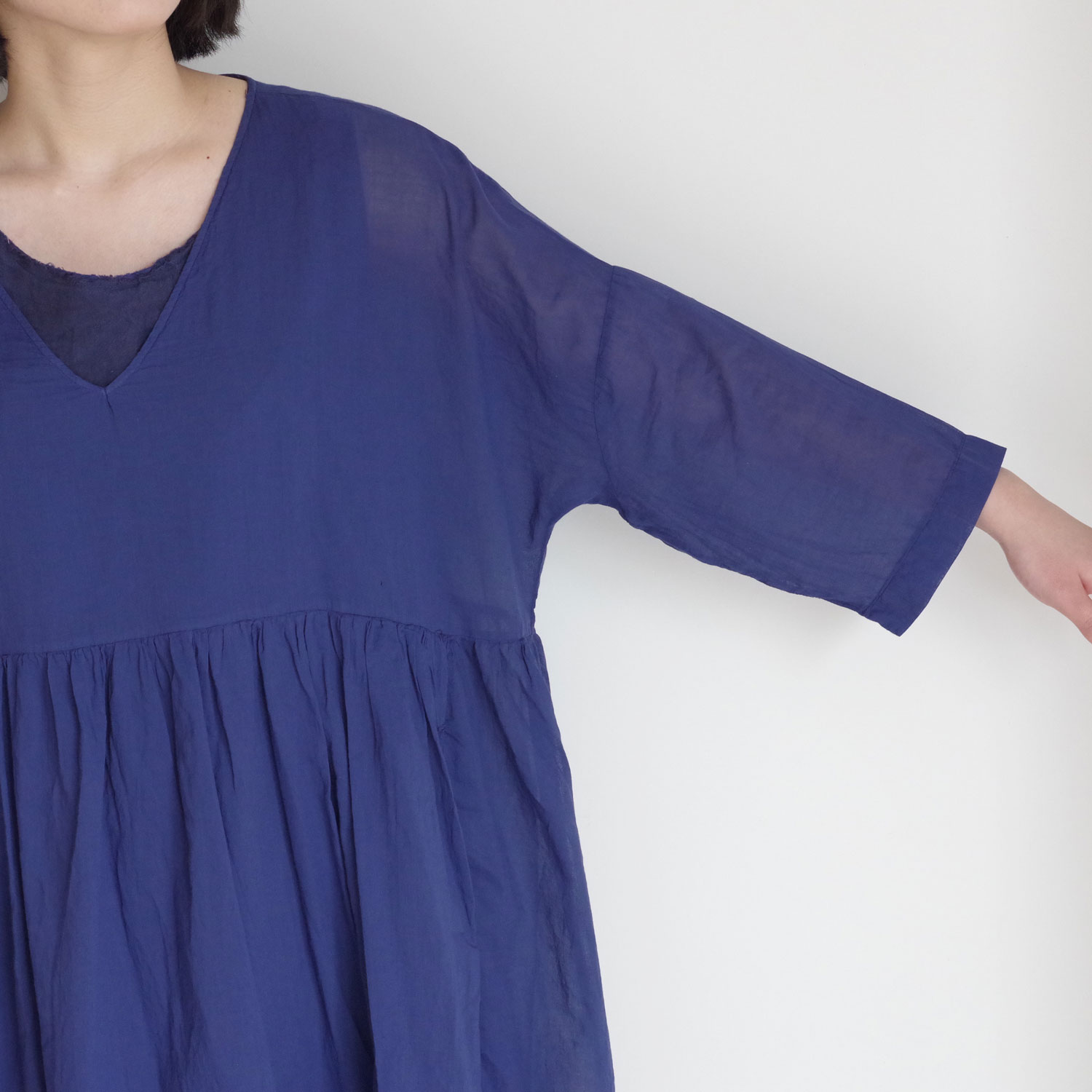 H+ HANNOH WESSEL ���å���ץ�她���Ρ��������� : DRESS Robby(MARINE) V�ͥå����ԡ���