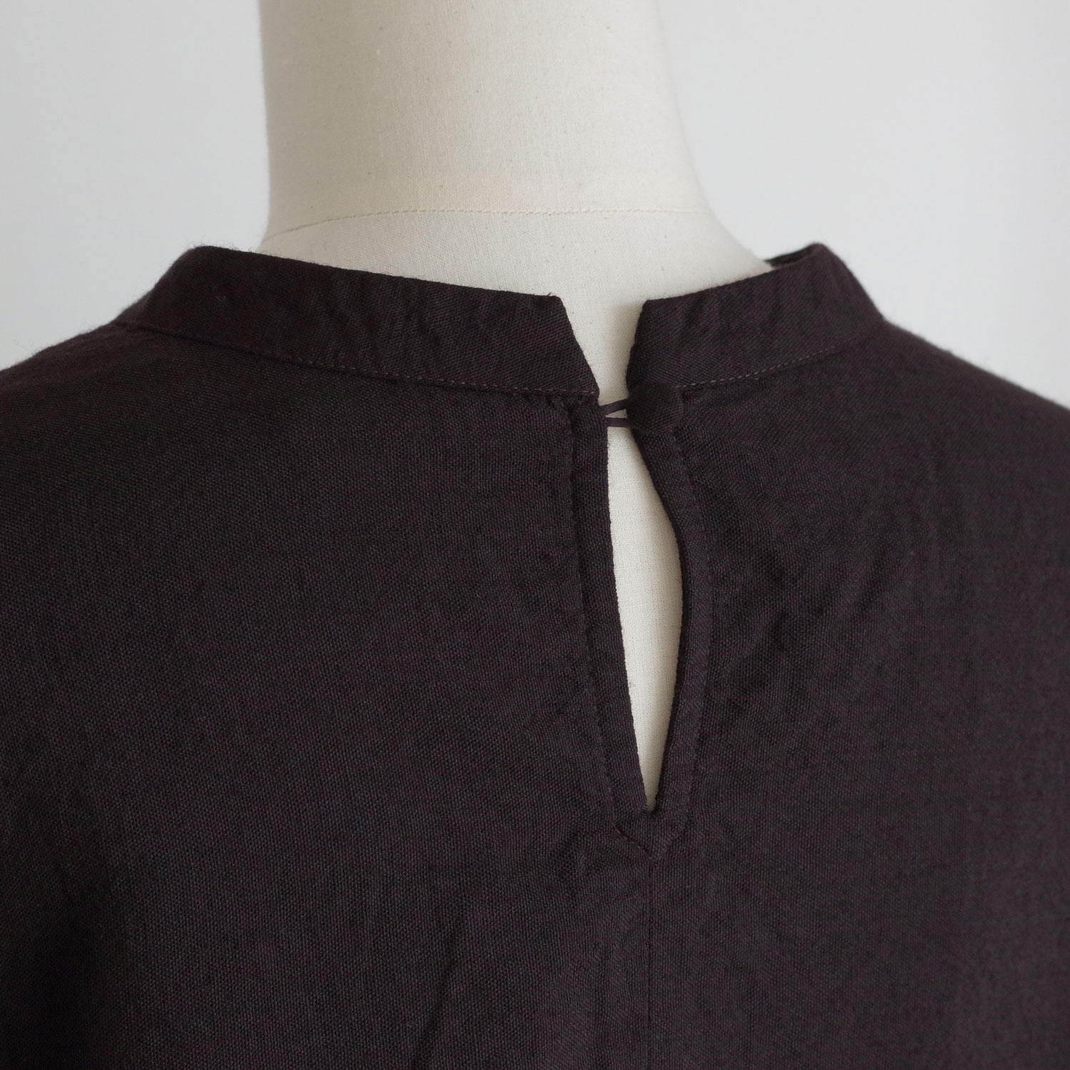 AODRESS �����ɥ쥹 : full folitage lights mock neck blouse ��å��ͥå��֥饦��