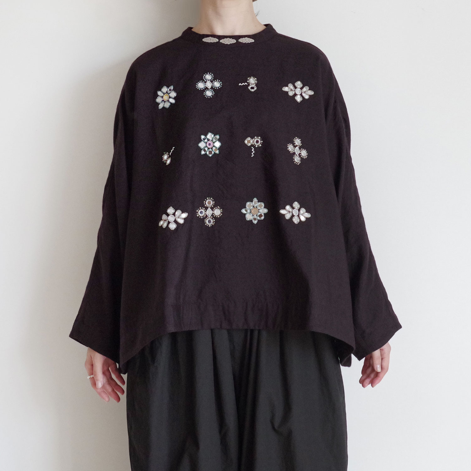 AODRESS �����ɥ쥹 : full folitage lights mock neck blouse ��å��ͥå��֥饦��