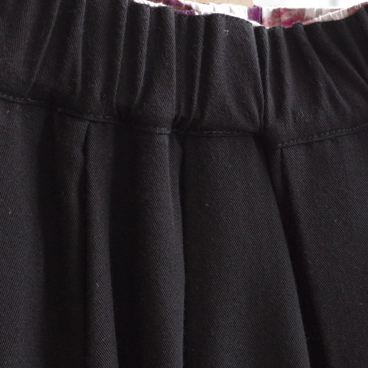 ECOLE DE CURIOSITES ��������ɥ���ꥪ���� : SOLANGE (ROSES��BLACK) ��С����֥륹������