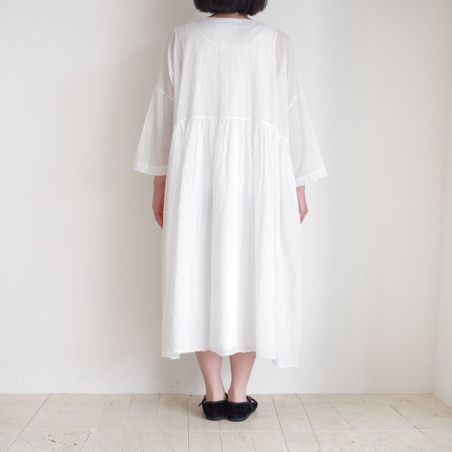 H+ HANNOH WESSEL ���å���ץ�她���Ρ��������� : DRESS Robby(White) V�ͥå����ԡ���