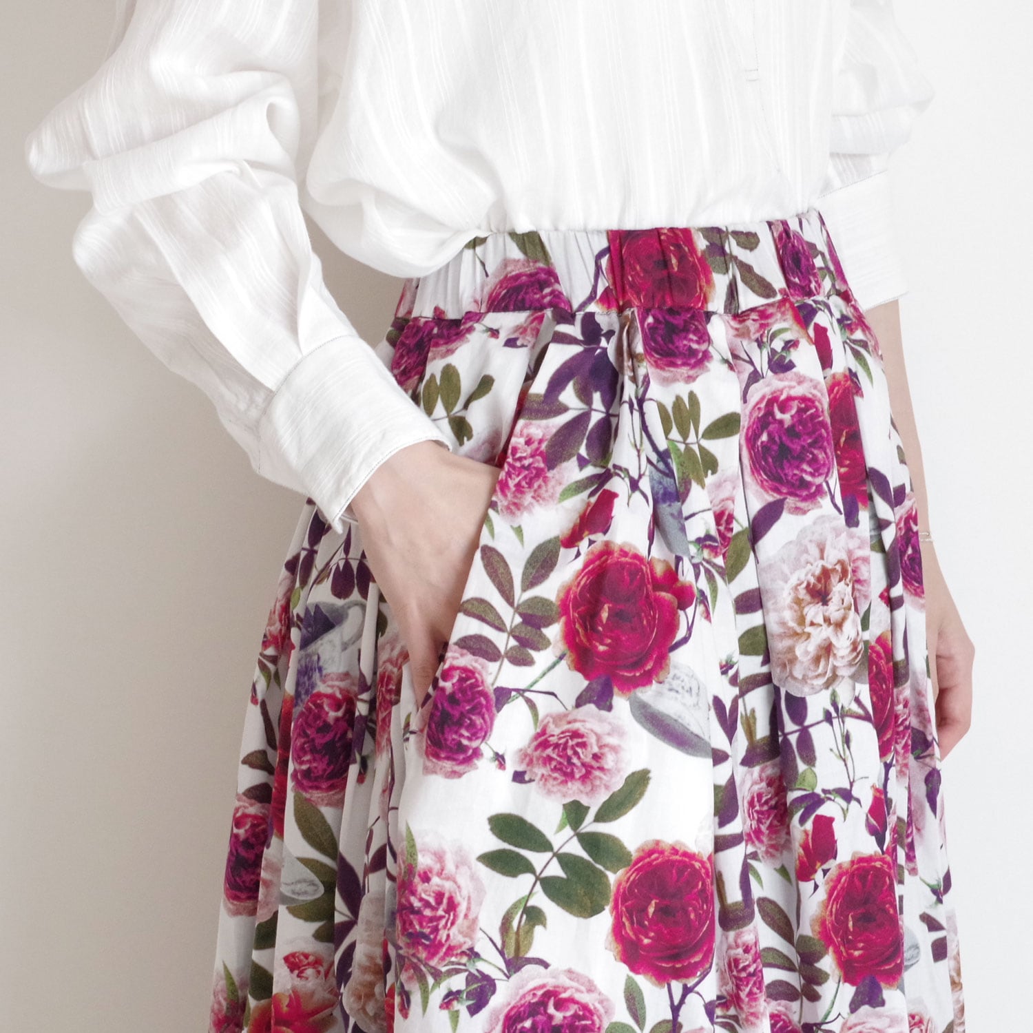 ECOLE DE CURIOSITES ��������ɥ���ꥪ���� : SOLANGE (ROSES��WHITE) ��С����֥륹������