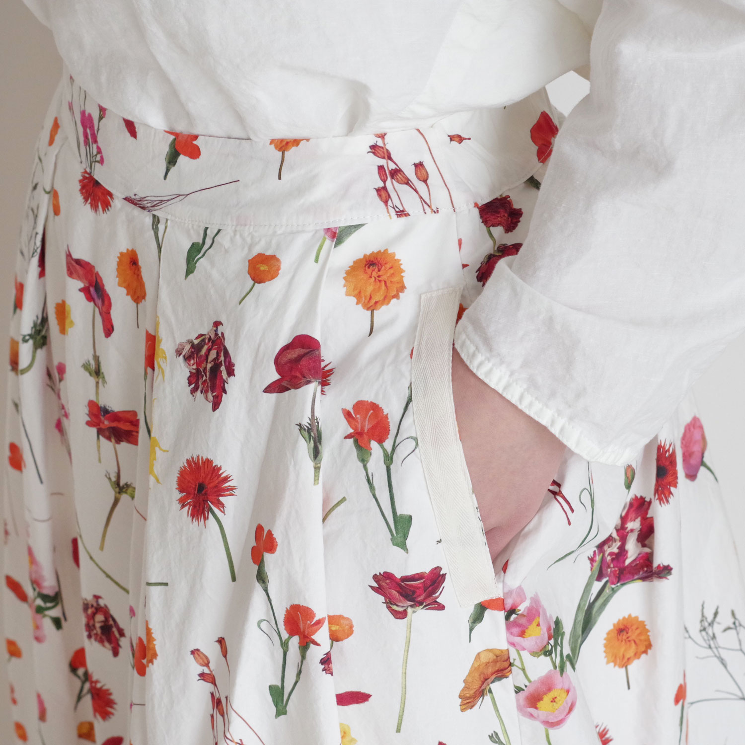 H+ HANNOH WESSEL ���å���ץ�她���Ρ��������� : SKIRT Print Jamila �ե��ץ��ȥХ롼�󥹥�����