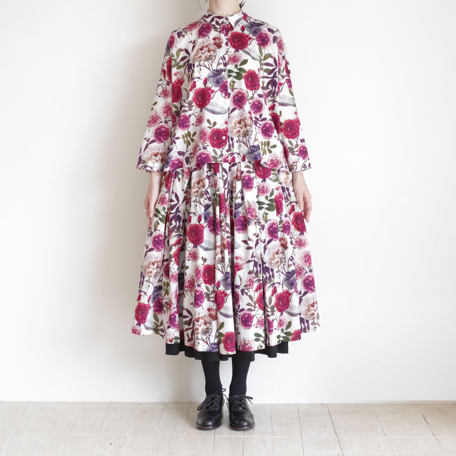 ECOLE DE CURIOSITES ��������ɥ���ꥪ���� : BRIGITTE (ROSES��WHITE) �ץ��ȥ֥饦��