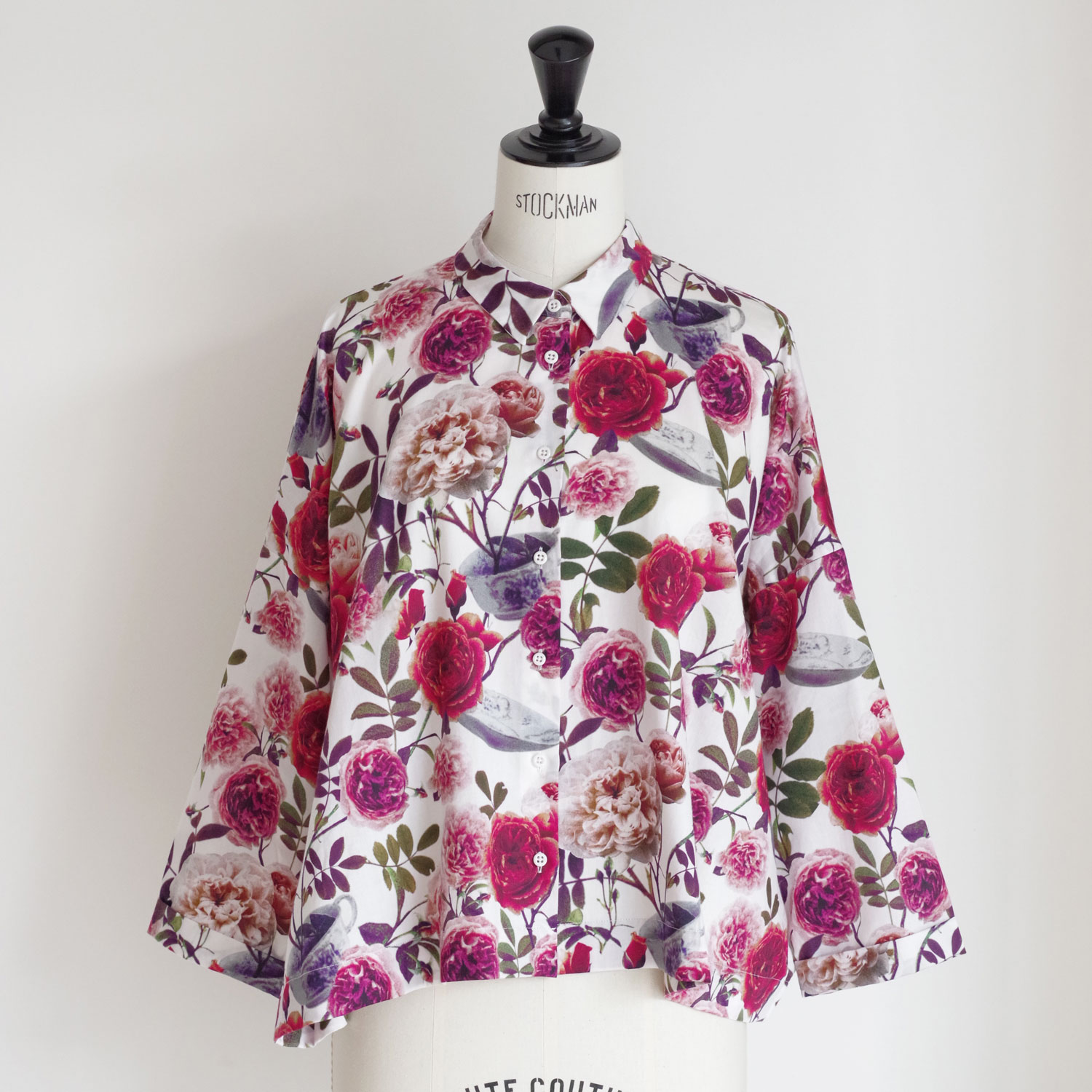 ECOLE DE CURIOSITES ��������ɥ���ꥪ���� : BRIGITTE (ROSES��WHITE) �ץ��ȥ֥饦��