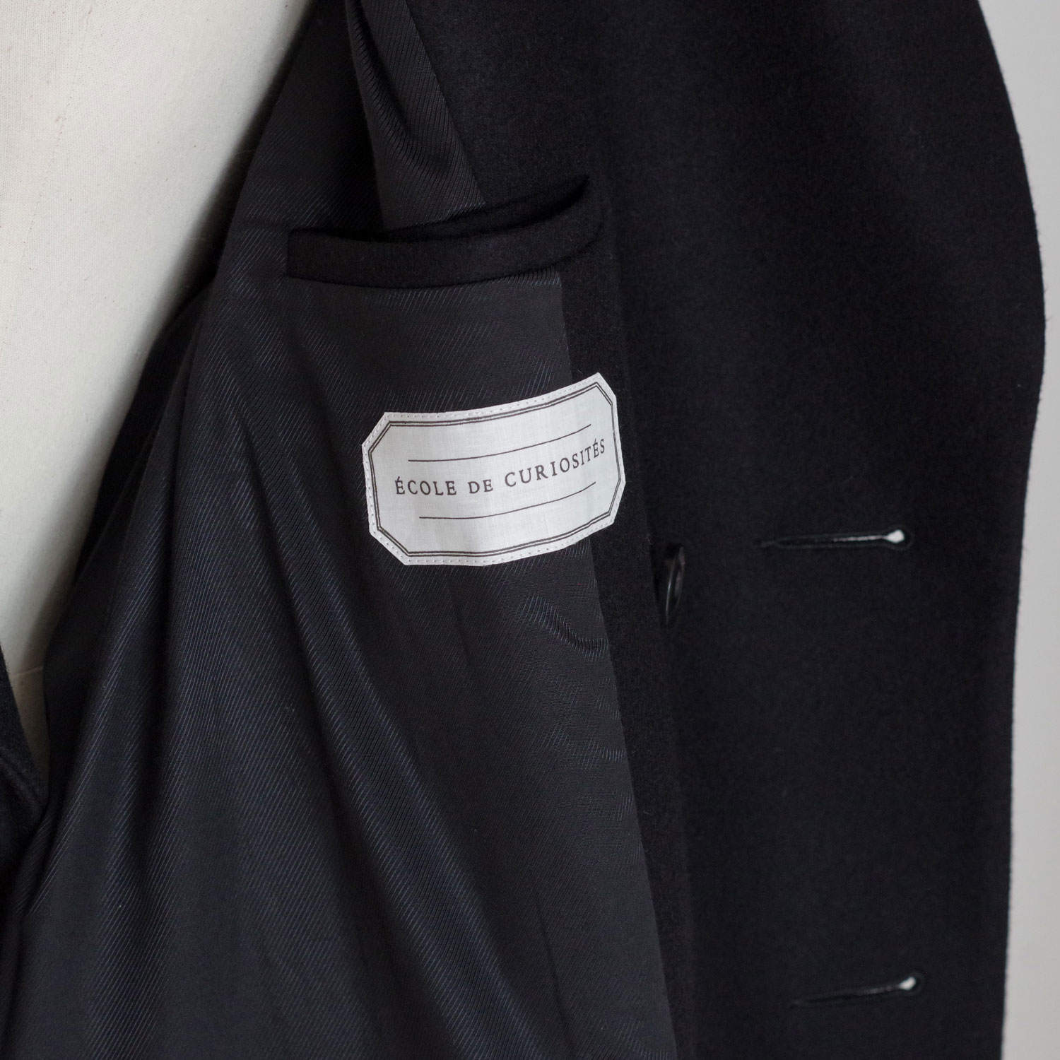 ECOLE DE CURIOSITES ��������ɥ���ꥪ���� : CLAUS �����ǥ󥦡�����֥�֥쥹�ȥ��硼�ȥ�����