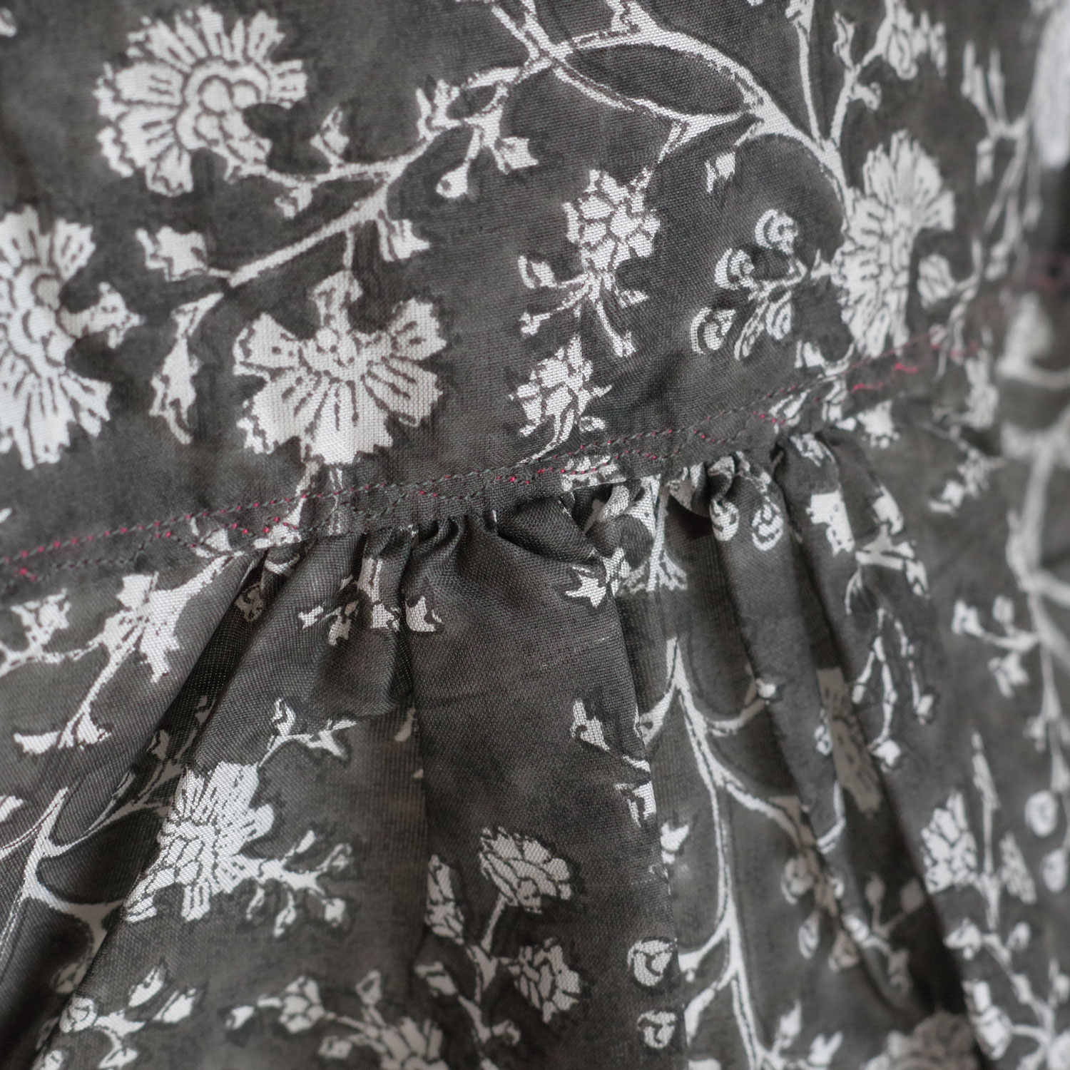 injiri 󥸥 : Folklore-84 ֥åץȥ륯֥饦