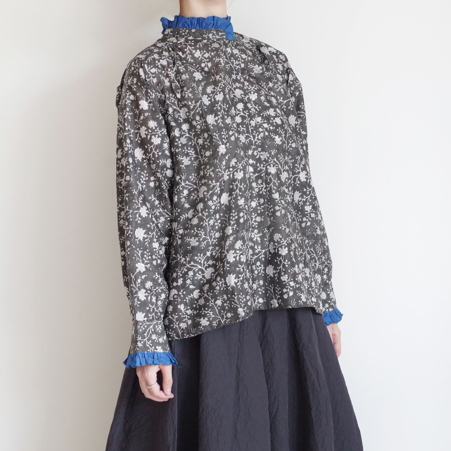 injiri 󥸥 : Folklore-84 ֥åץȥ륯֥饦