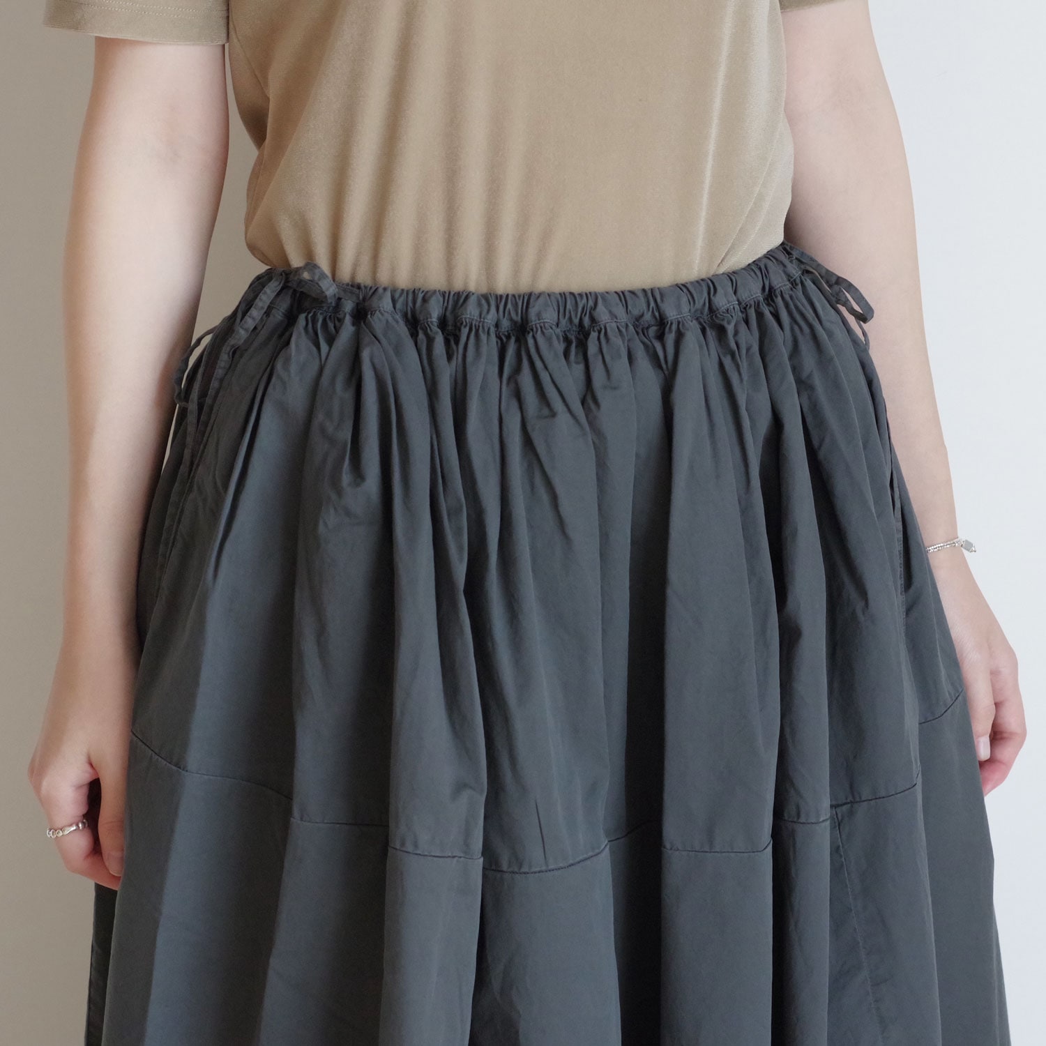 manuelle guibal �ޥ˥奨�륮�Х� : SATA JUPE 6928 �����ɥ�ܥ󥮥㥶����������