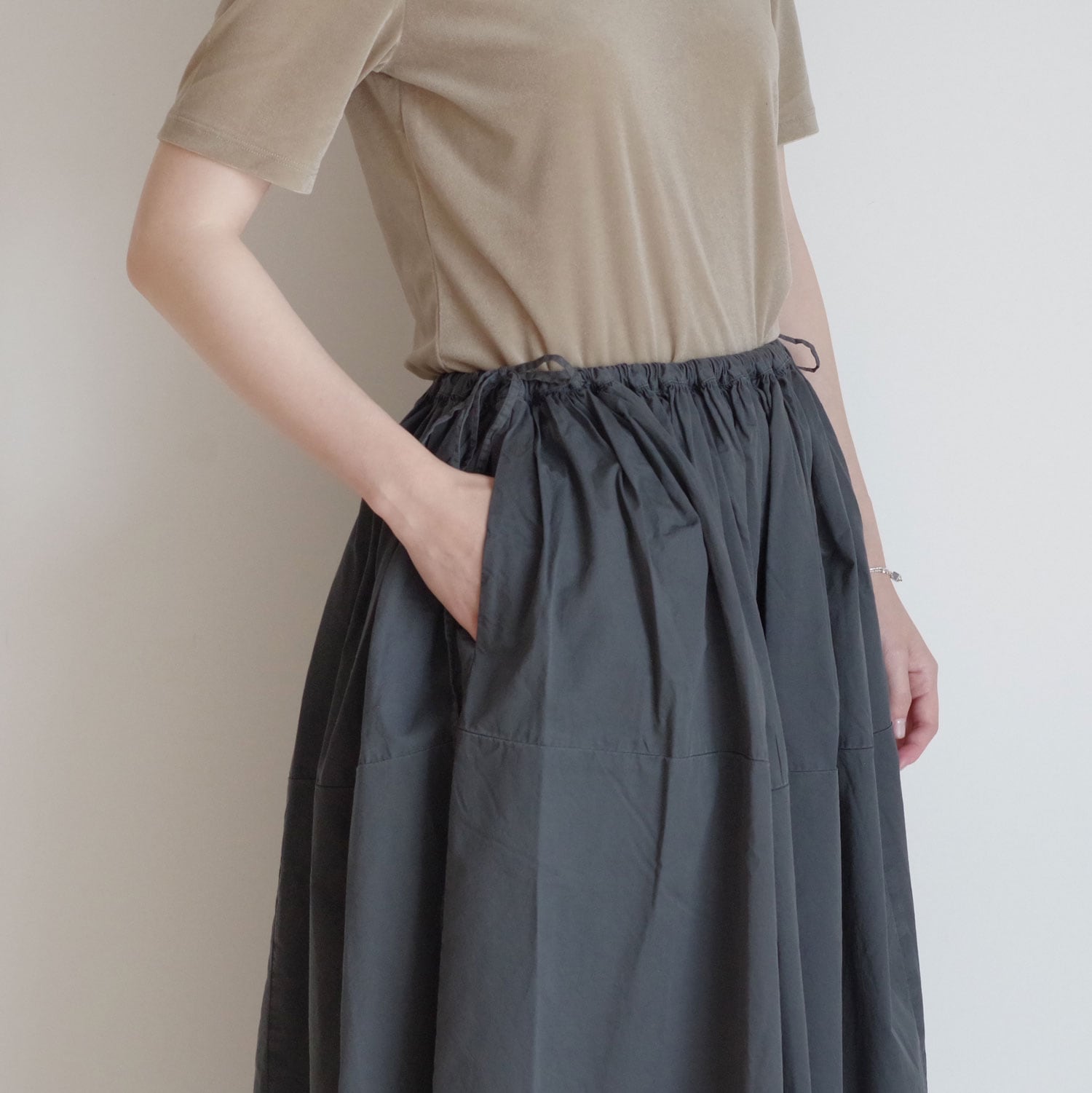 manuelle guibal �ޥ˥奨�륮�Х� : SATA JUPE 6928 �����ɥ�ܥ󥮥㥶����������