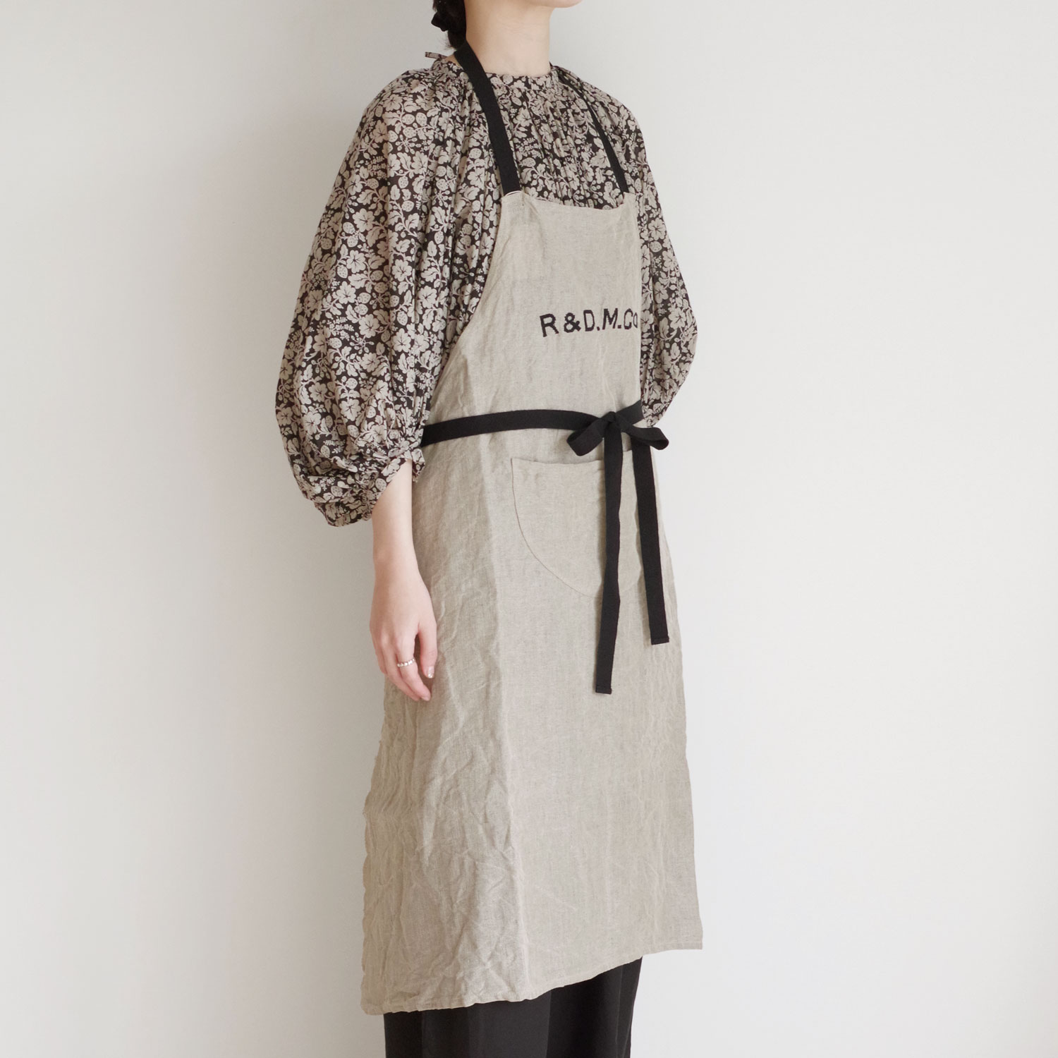 R&D.M.Co- ������ɥޥ󥺥ơ��顼 : EMBROIDERY APRON �ɽ����ץ���