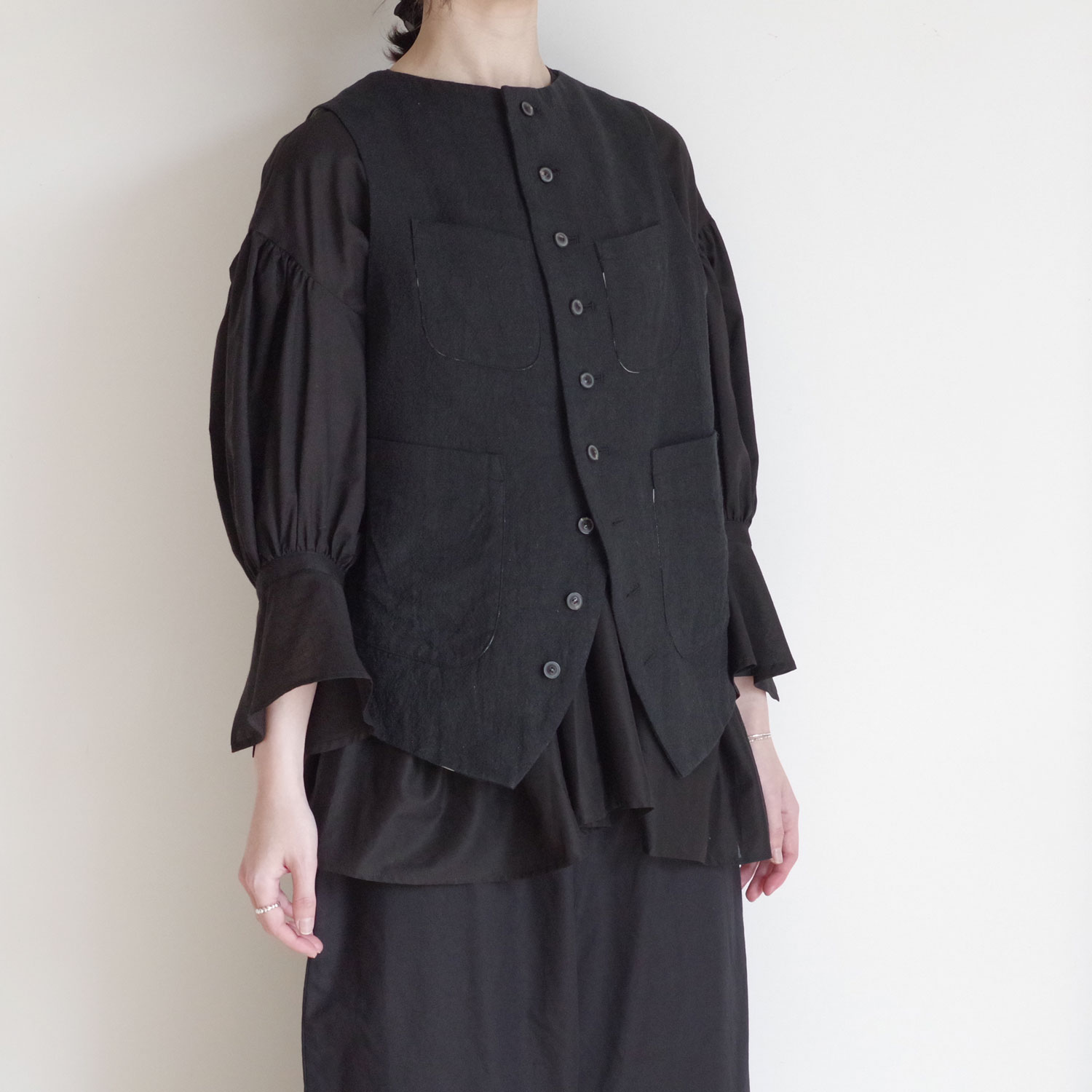 the last flower of the afternoon�������Τ��뤷 Poet vest