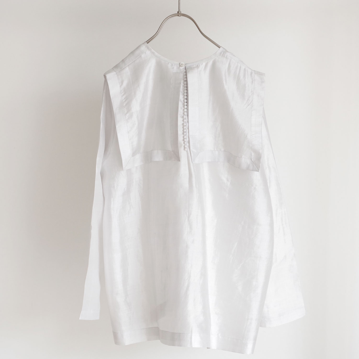 BUNON �֥Υ� : Back Button Sailor Blouse �����顼�֥饦��