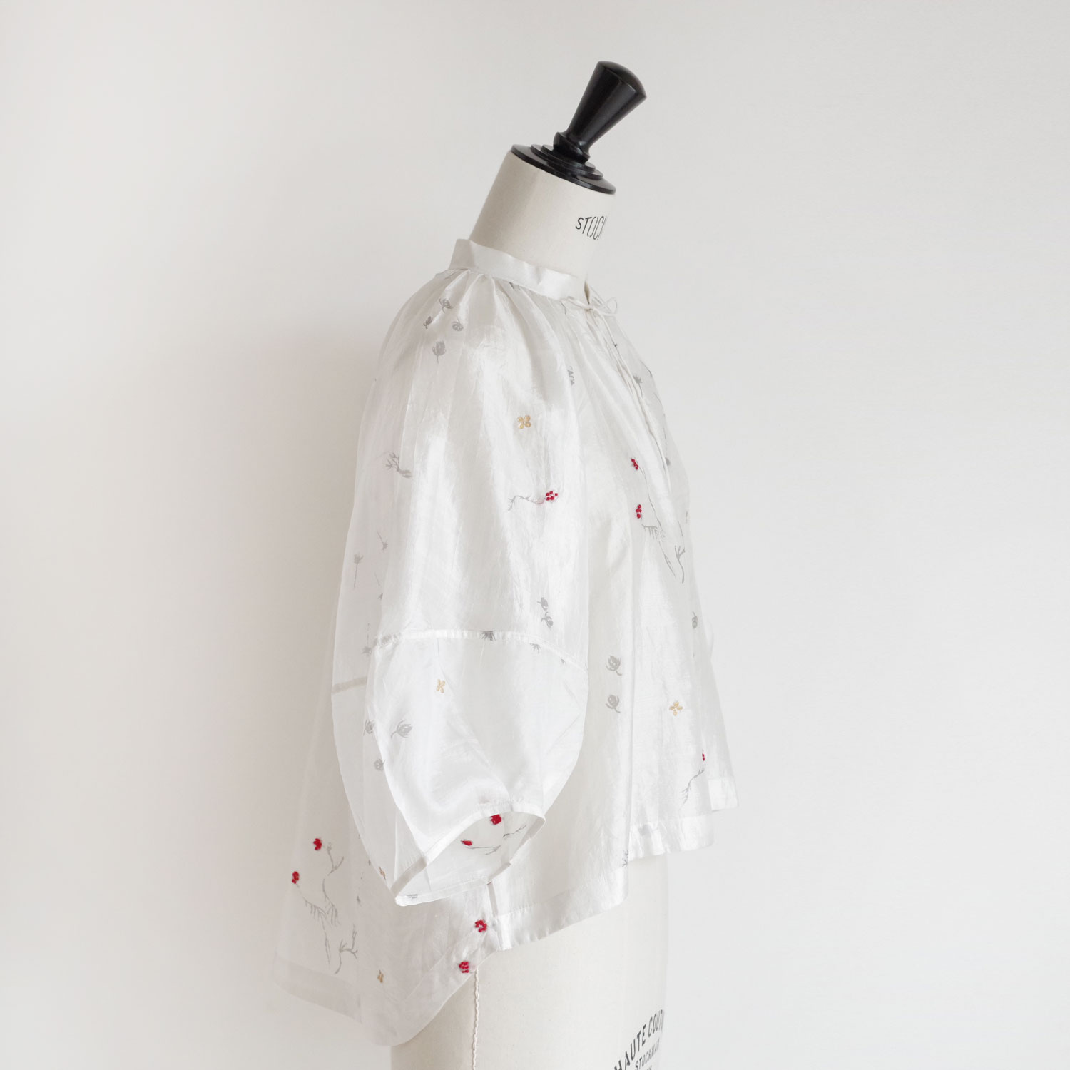 BUNON �֥Υ� : Ribbon Blouse ��ܥ�֥饦��