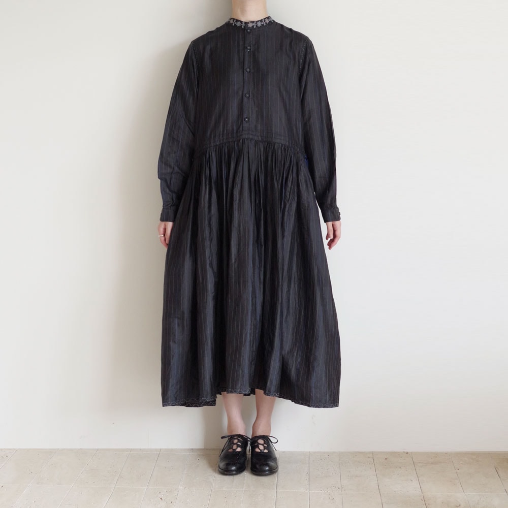 マクテキスタイルズ maku textilesワンピース maku textiles マクテキスタイルズ：INDUS カンタシルク