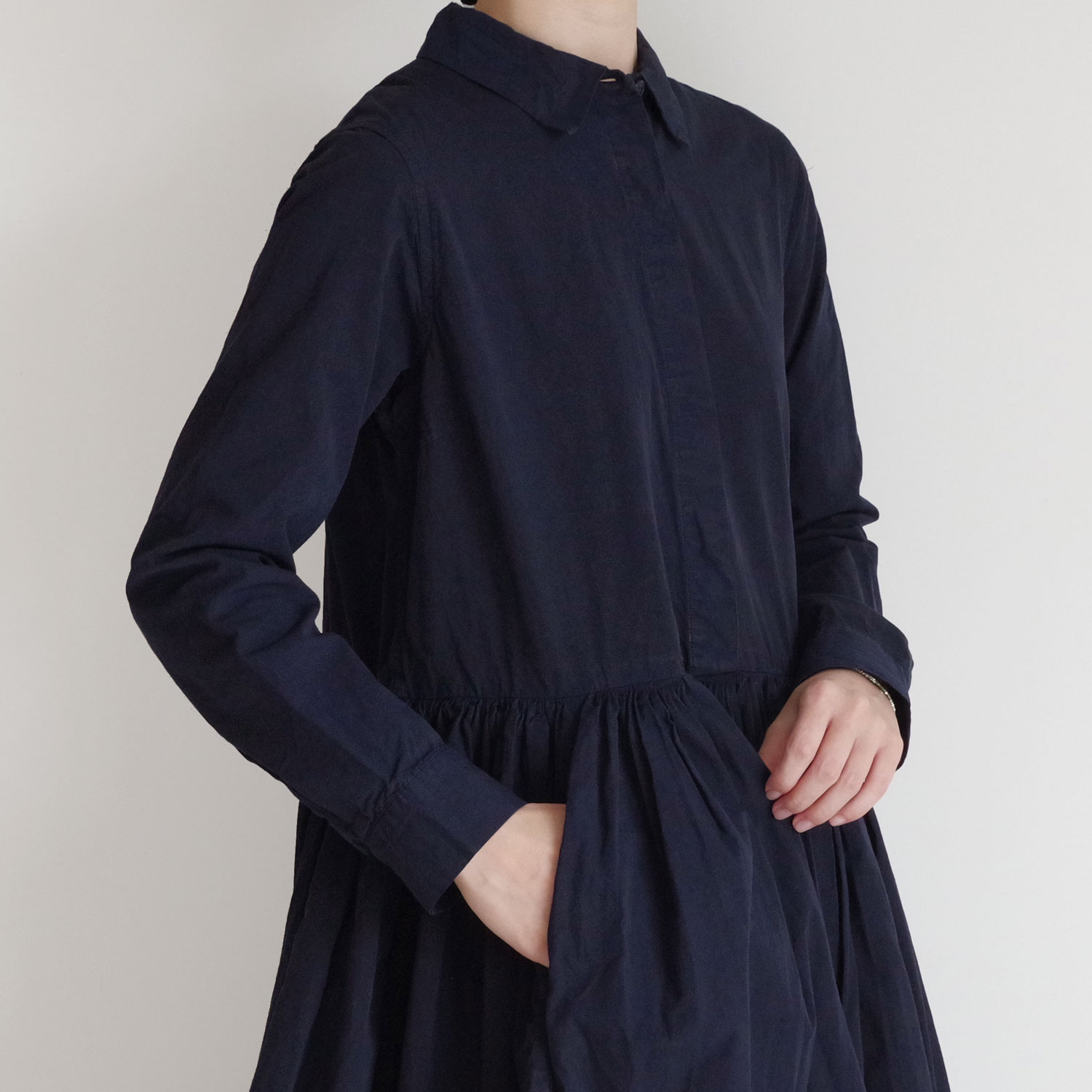 CASEY CASEY  : HELAYANE ROUCHE DRESS (NAVY) 㥶ĥԡ