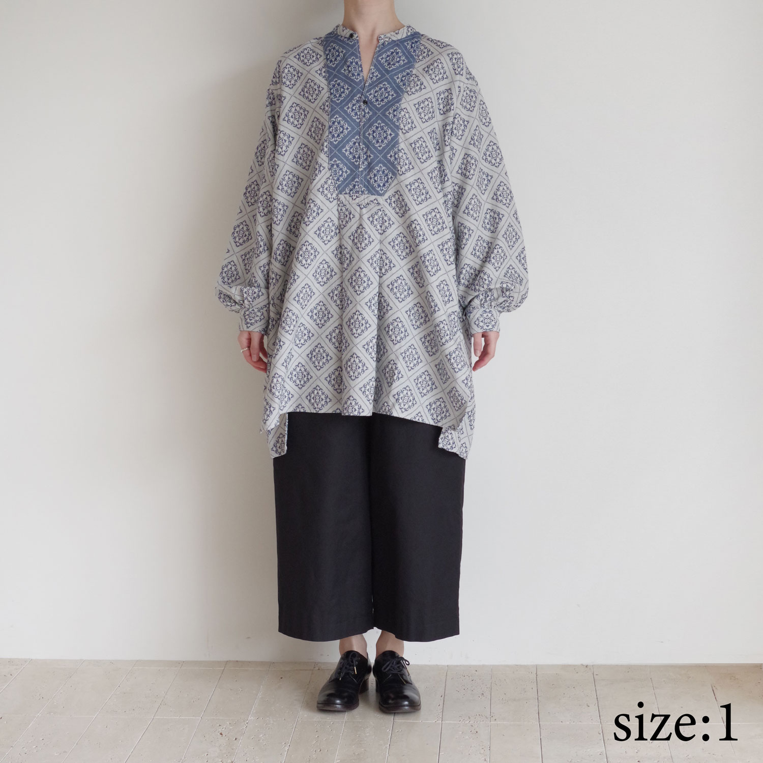 outil ƥ : CHAMISIER FELINES(ECRU/INDIGO) 㥬ɥ˥å