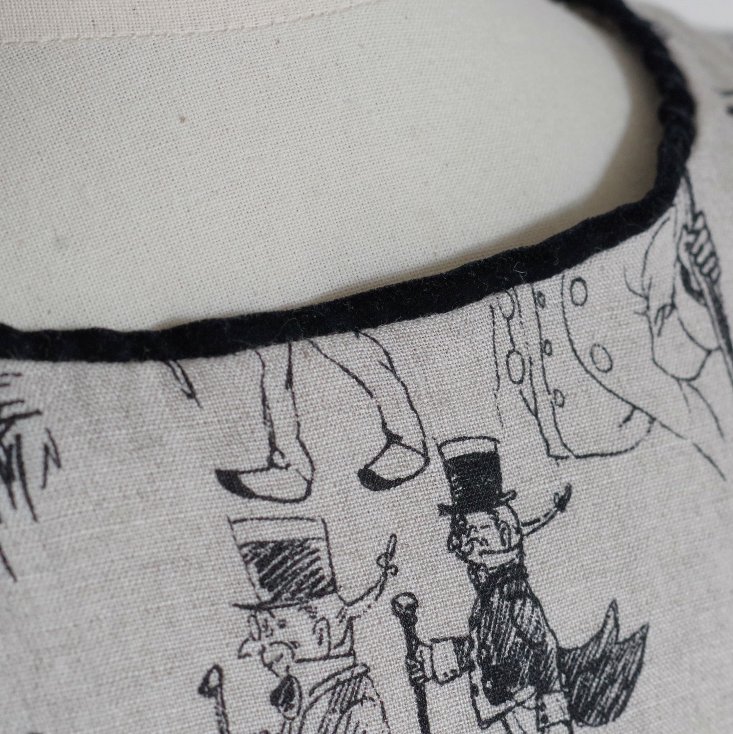 R&D.M.Co- ������ɥޥ󥺥ơ��顼 : GRAFFITI TRIMING BUTTON BIB �٥��� 