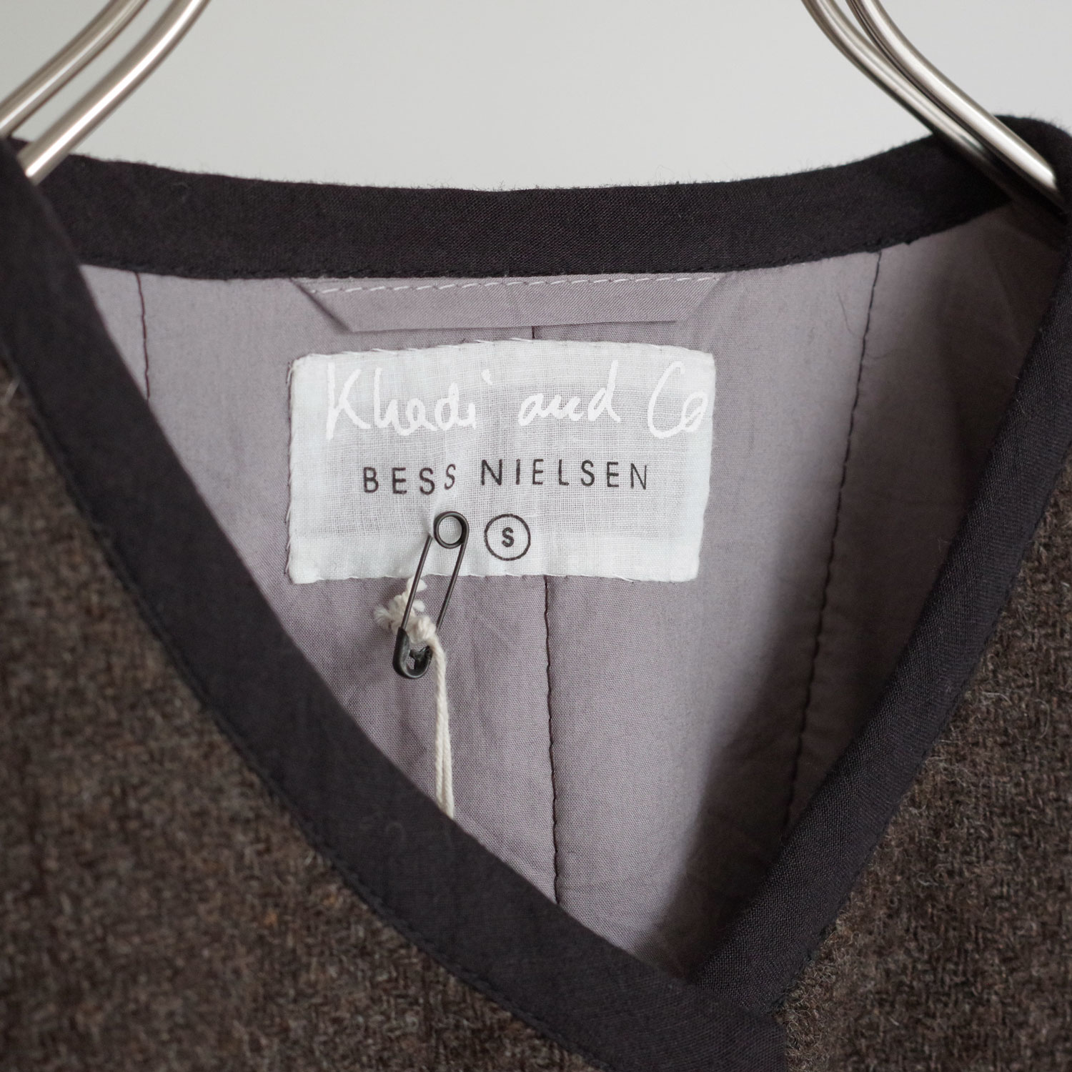 Khadi and Co ǥɥ : victor ĥɥƥȥ饤󥸥㥱å