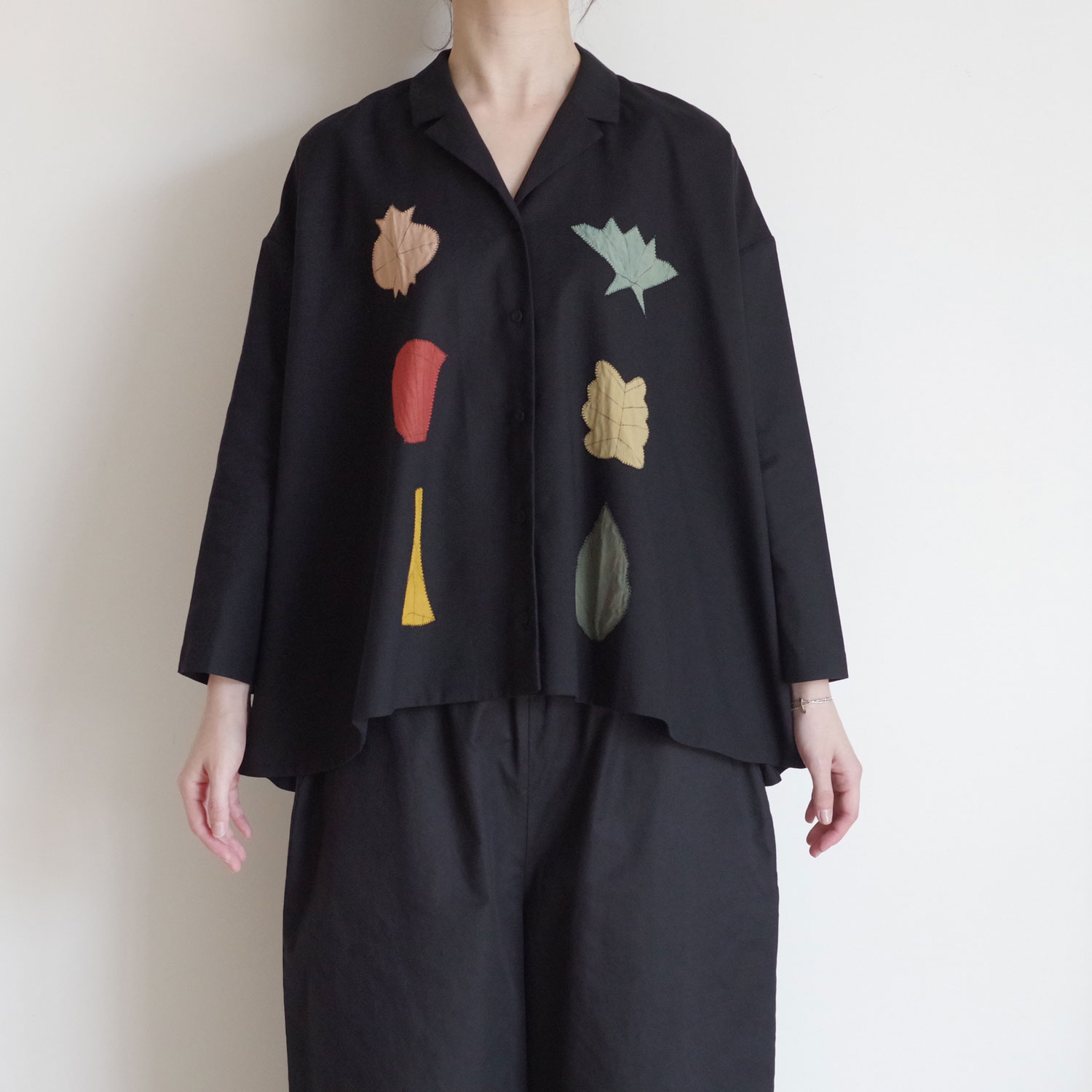 ECOLE DE CURIOSITES ��������ɥ���ꥪ���� : JULIA (COLORED PATCHES) �����ץ󥫥顼�����