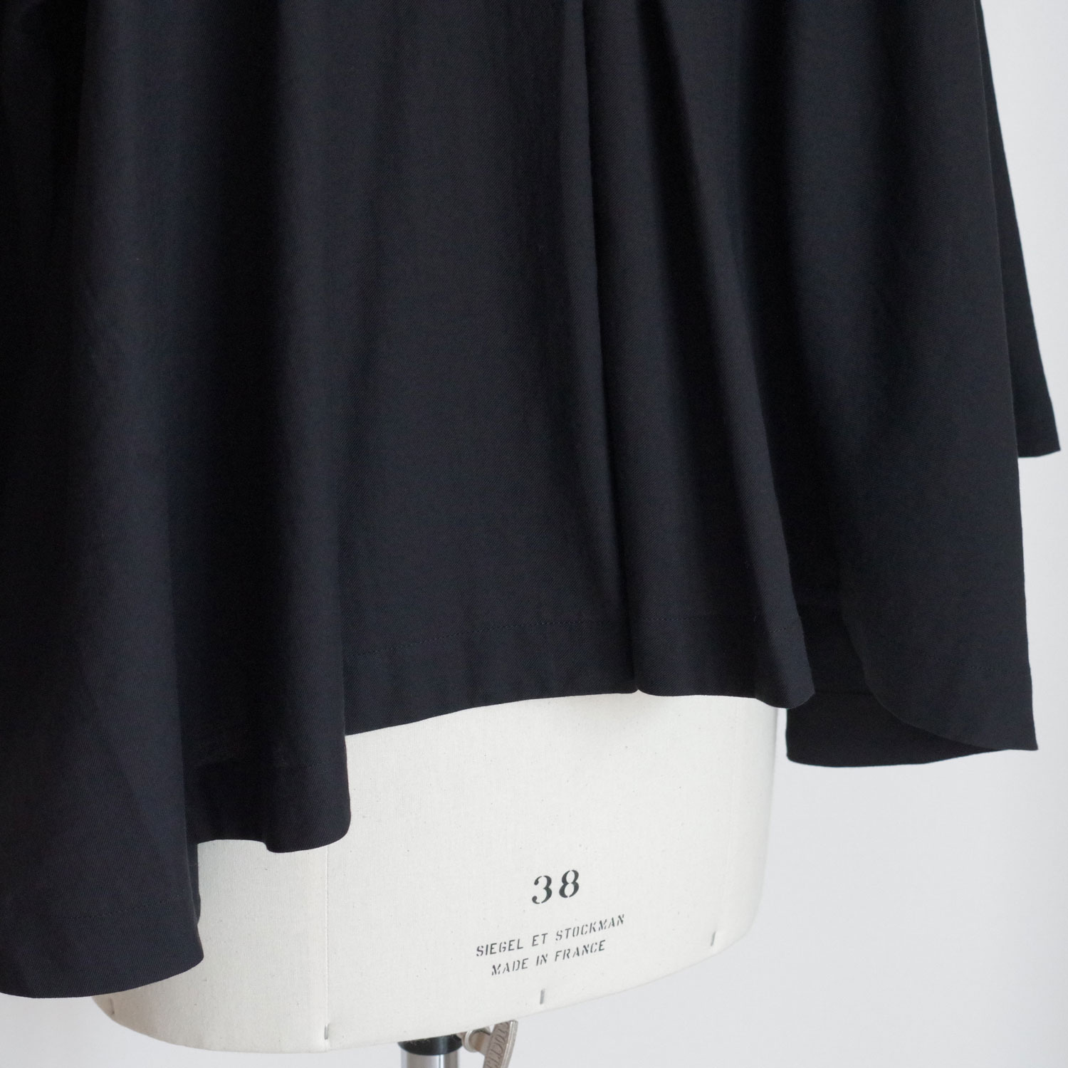 ECOLE DE CURIOSITES ��������ɥ���ꥪ���� : JULIA (COLORED PATCHES) �����ץ󥫥顼�����