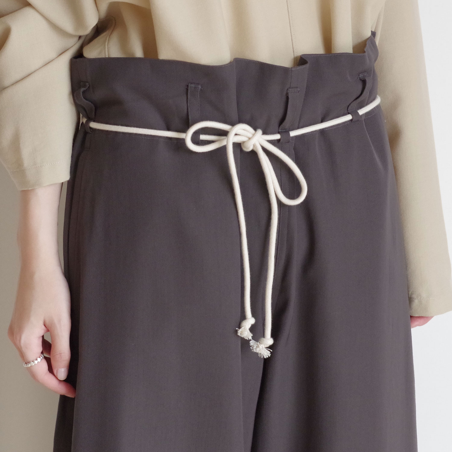 SONO ���� : TUCKER trousers �ɥ������ȥ�󥰥ѥ��