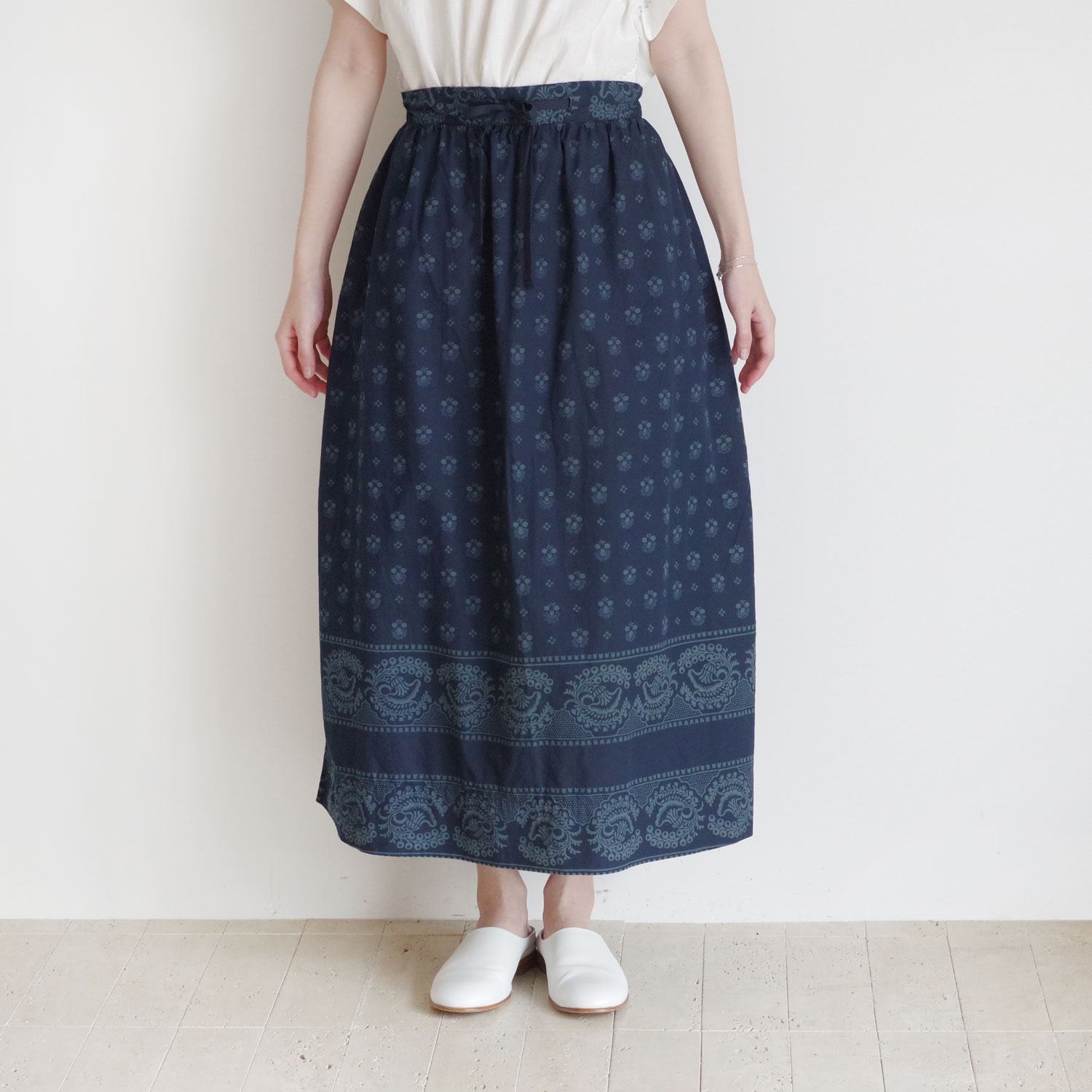 outil ���ƥ� : JUPE LEZAY (INDIGO) ��������