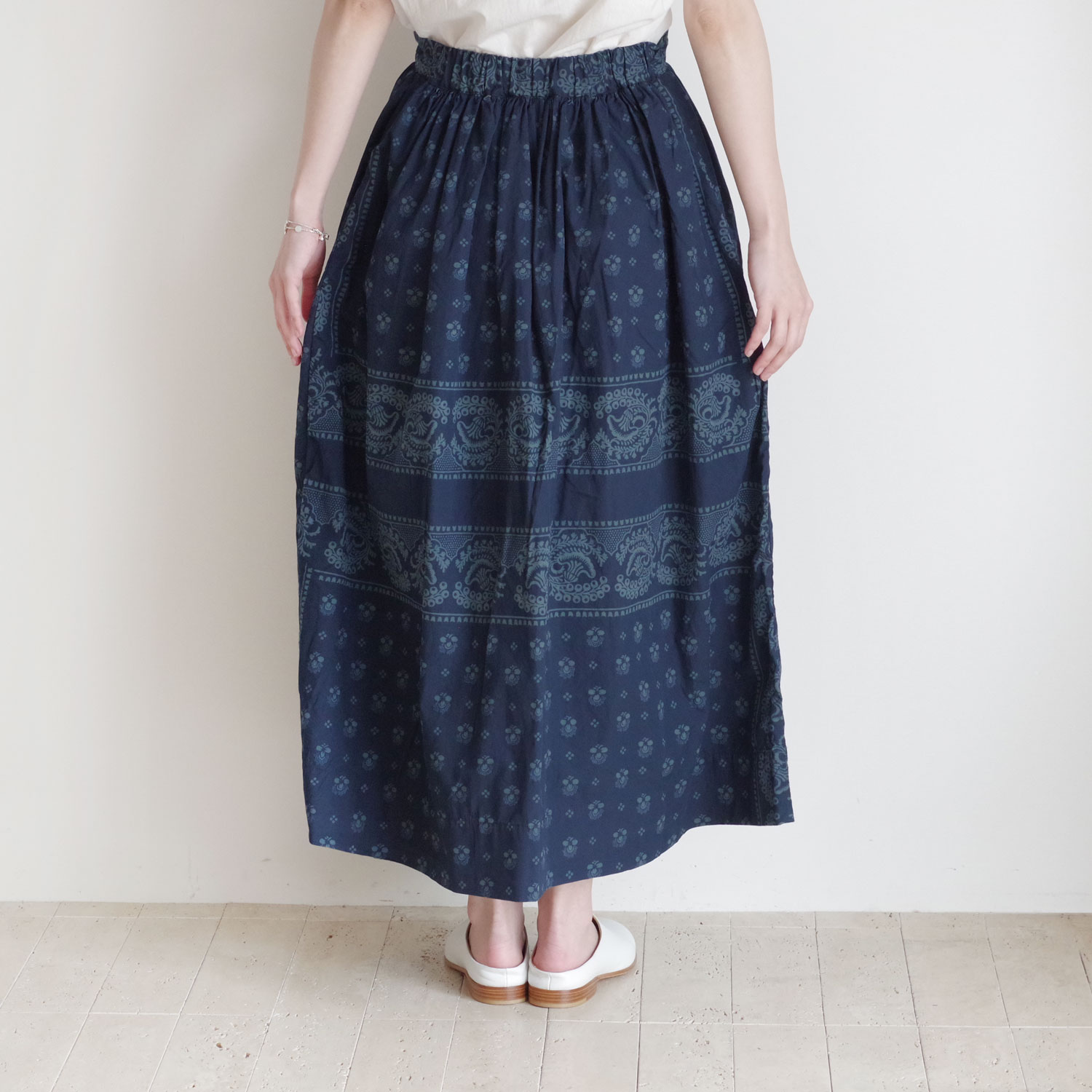 outil ���ƥ� : JUPE LEZAY (INDIGO) ��������