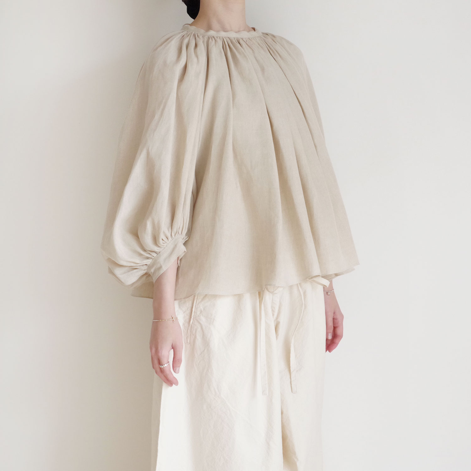 R&D.M.Co- ������ɥޥ󥺥ơ��顼 : DENSELY LINEN GATHER SMOCK ���㥶������å�
