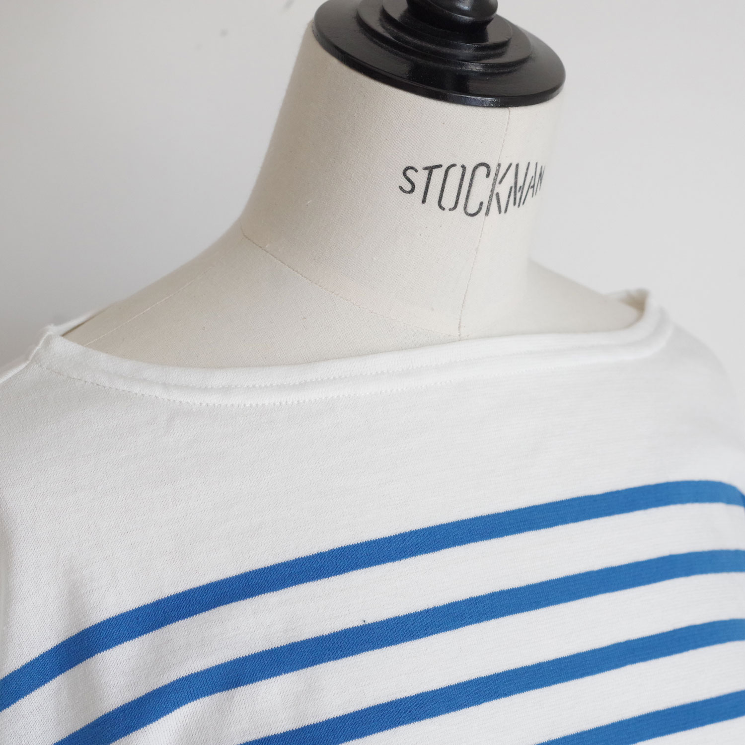 outil ���ƥ��� : TORICOT AAST SHORT (OFF/DAZZLING BLUE) �Х��������