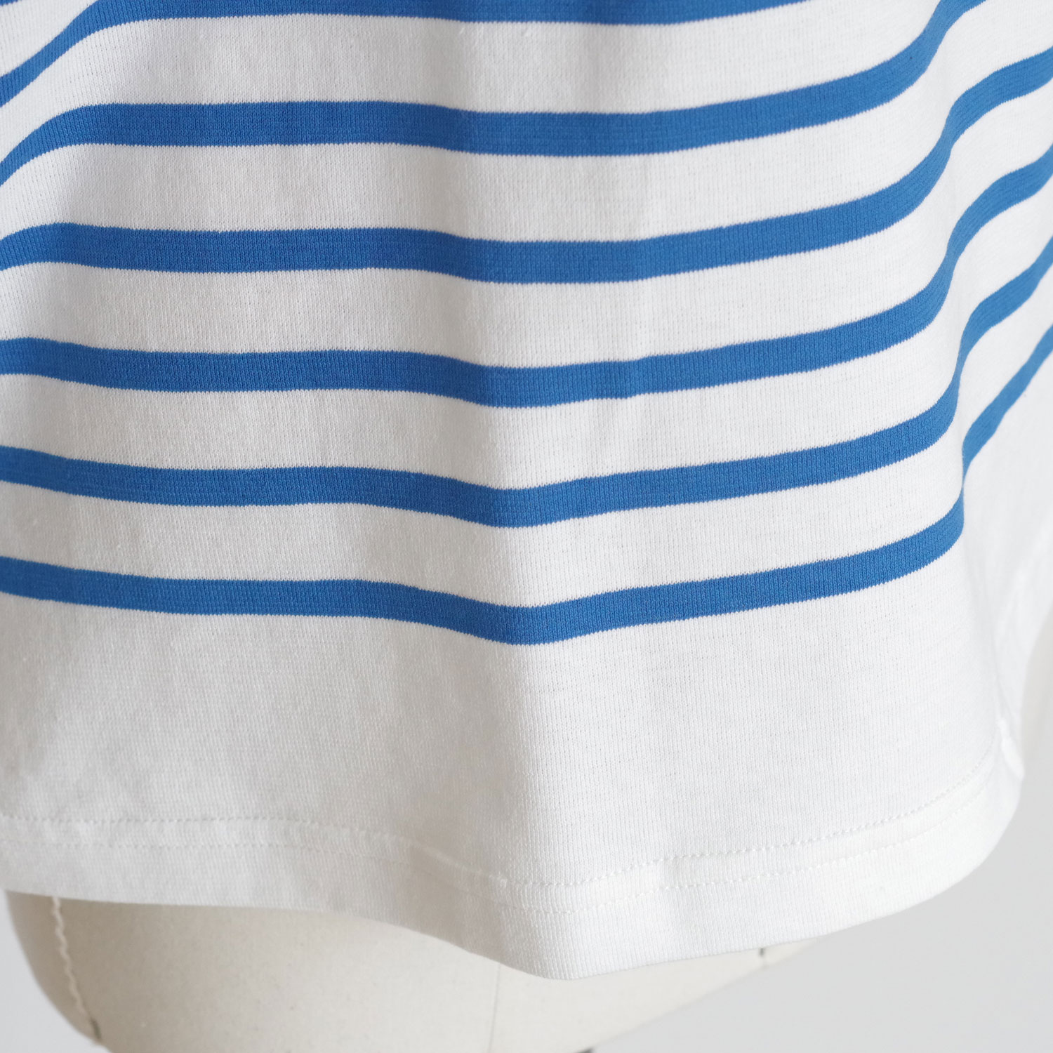 outil ���ƥ��� : TORICOT AAST SHORT (OFF/DAZZLING BLUE) �Х��������