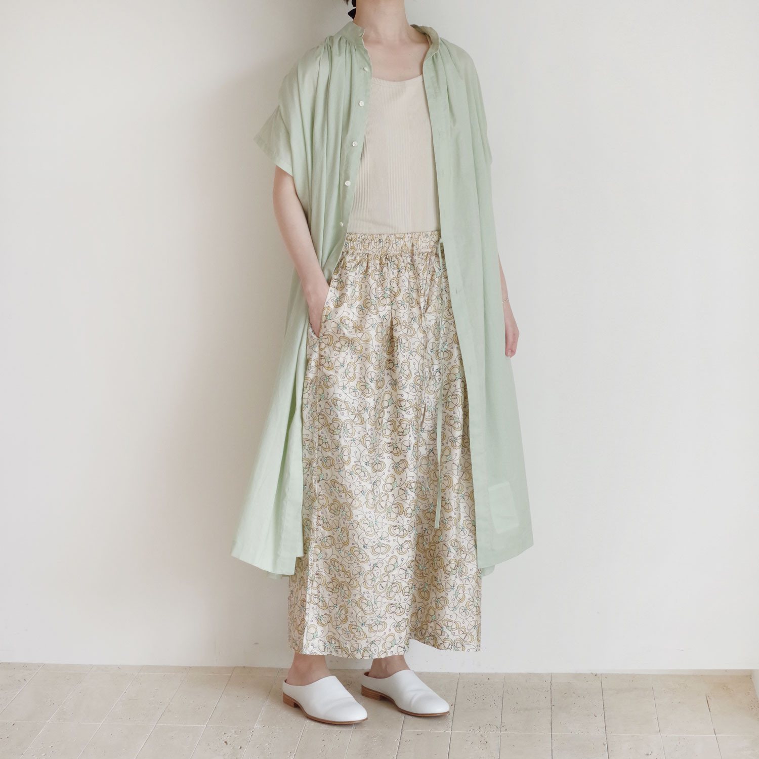 the last flower of the afternoon : �ż�η��� half sleeve back open dress ���ԡ���