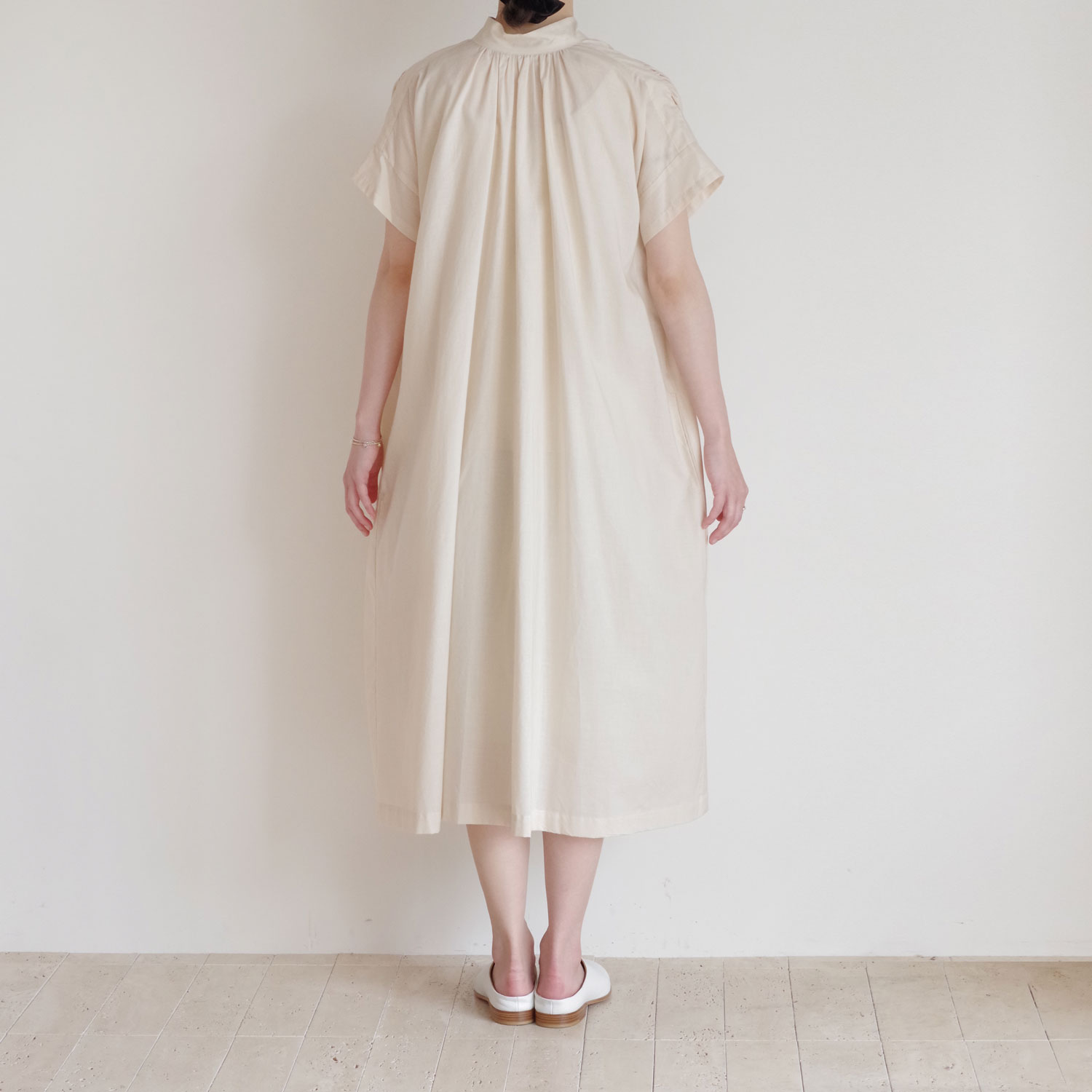 the last flower of the afternoon : �ż�η��� half sleeve back open dress ���ԡ���