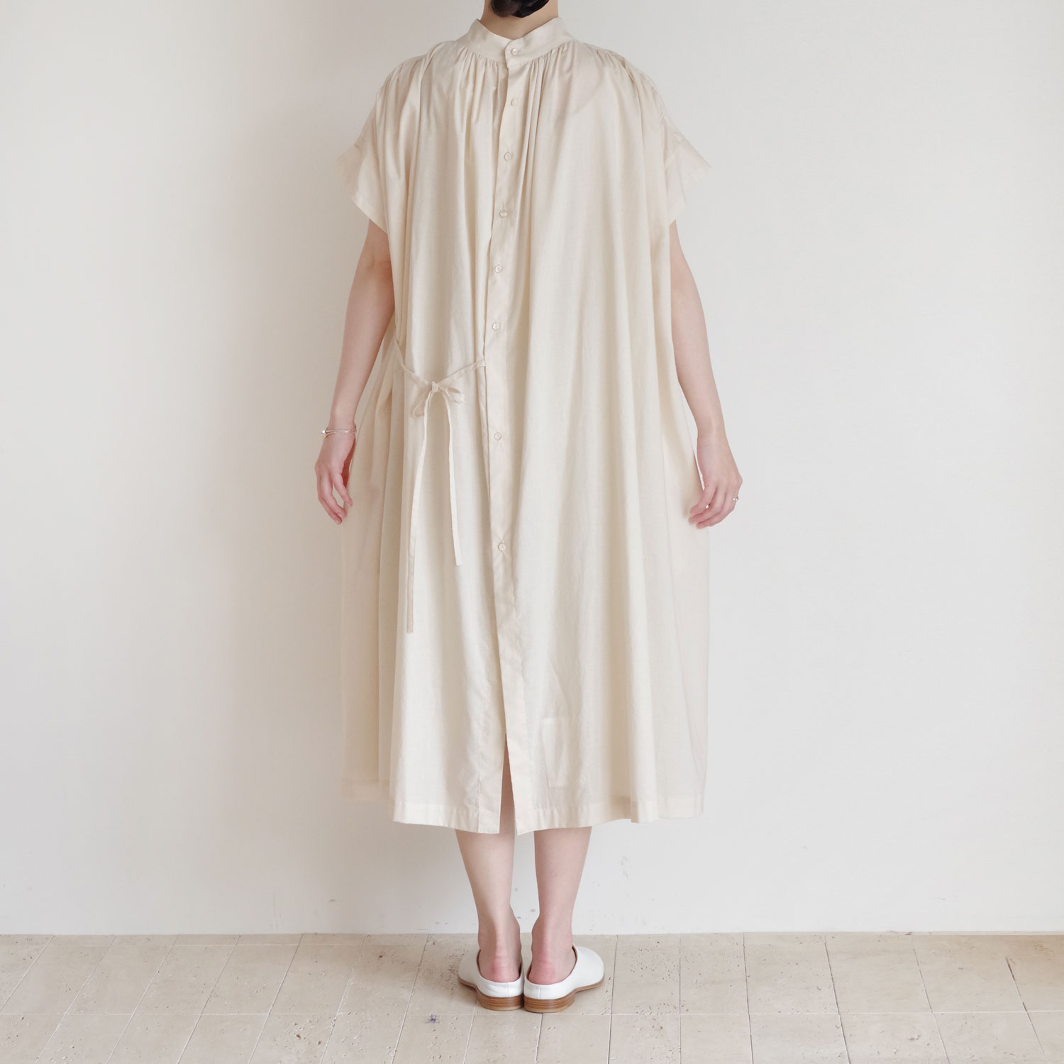 the last flower of the afternoon : �ż�η��� half sleeve back open dress ���ԡ���