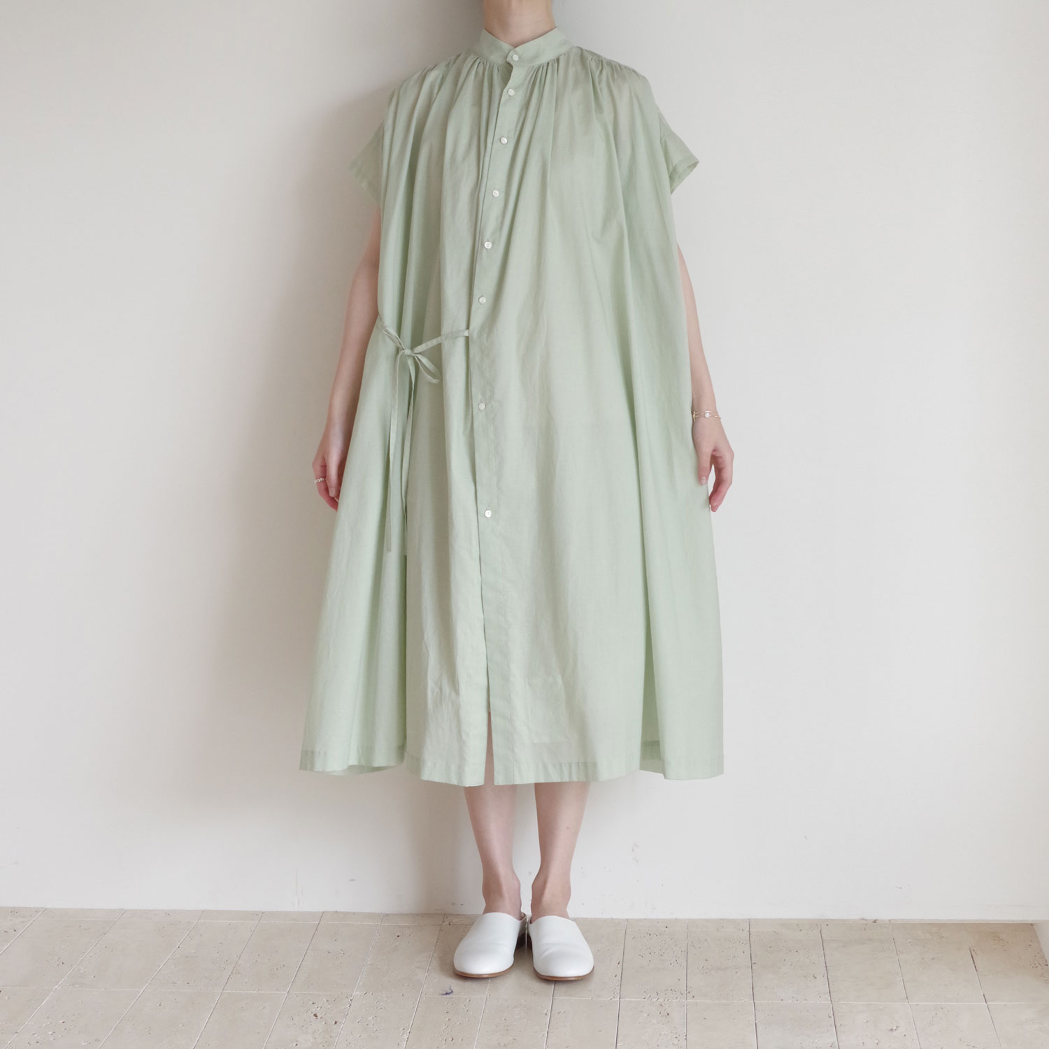 the last flower of the afternoon : �ż�η��� half sleeve back open dress ���ԡ���