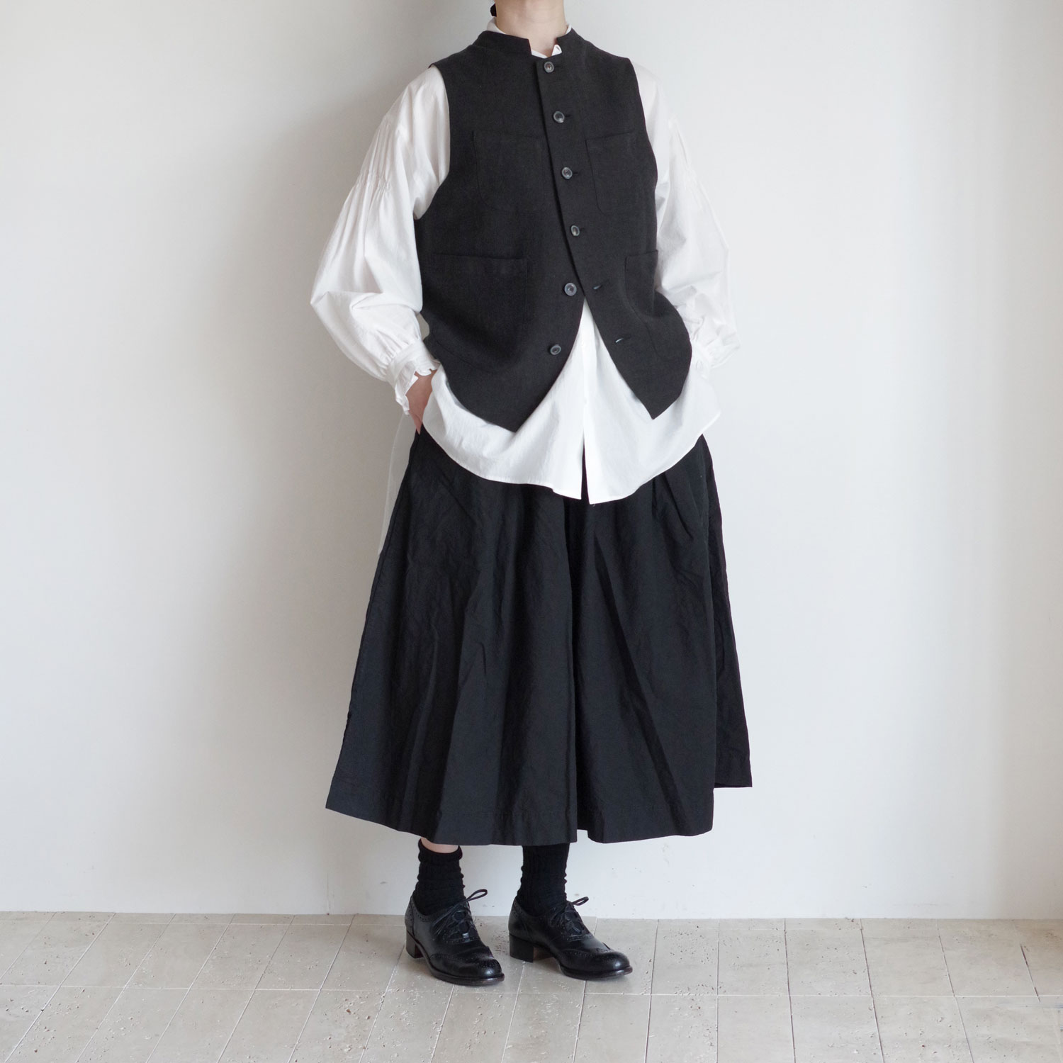 the last flower of the afternoon :  logger vest ٥